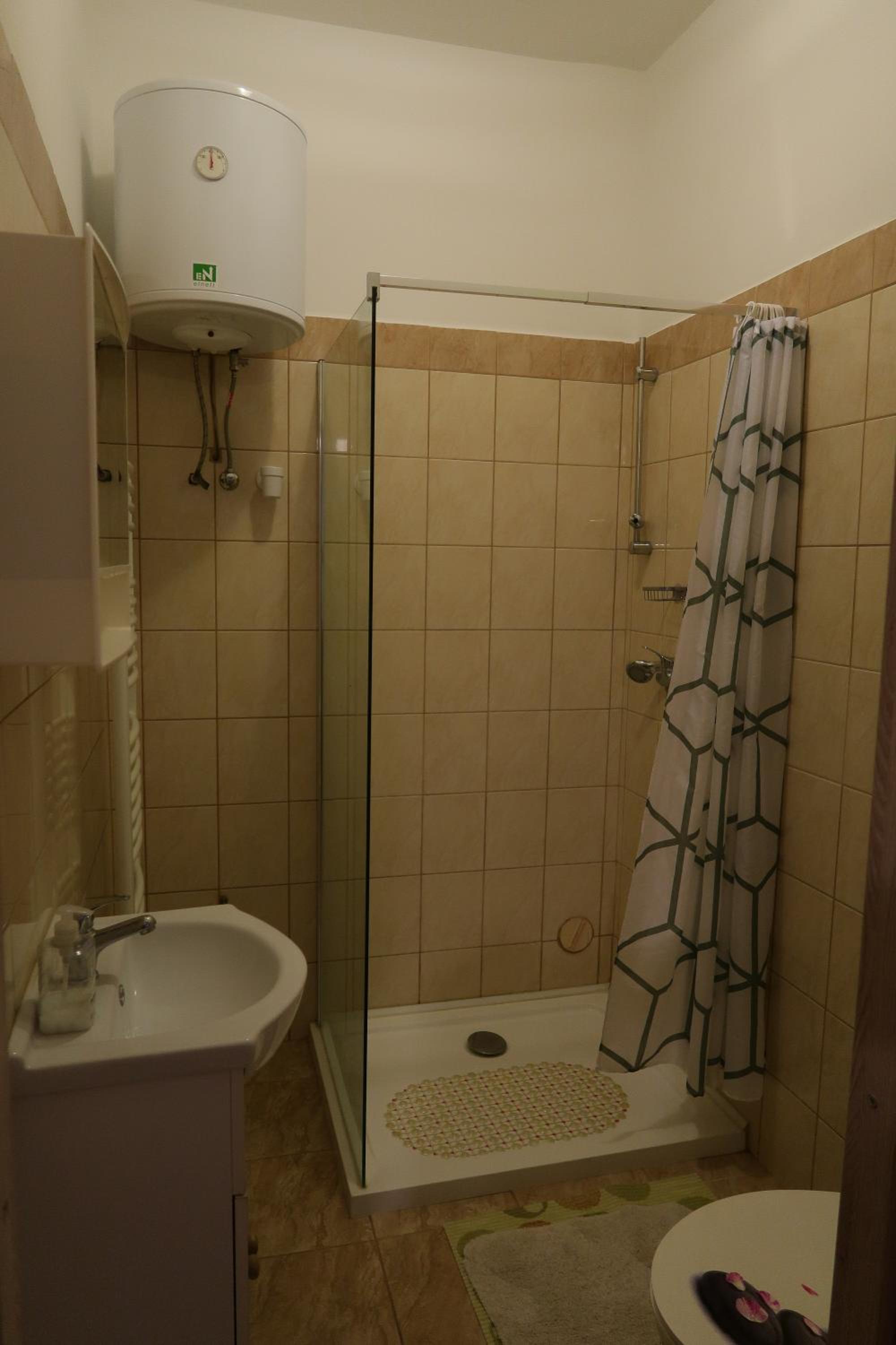 Éva Apartman