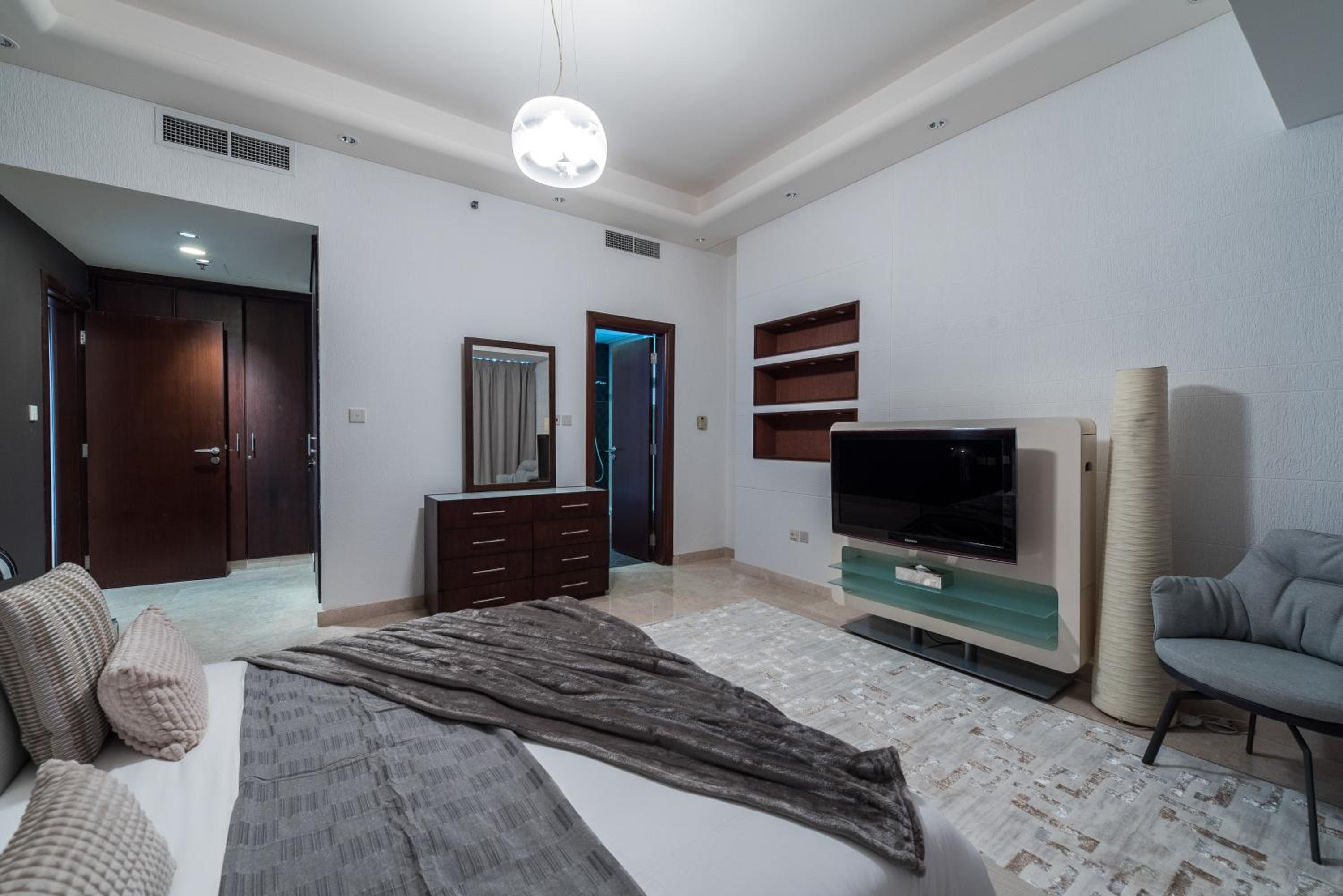 EDEN'S Homes & Villas - KG Tower