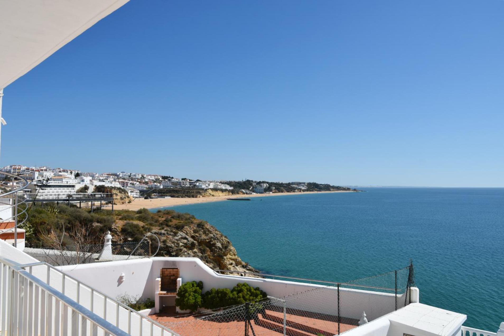 Apartamentos Encosta do Mar view 2