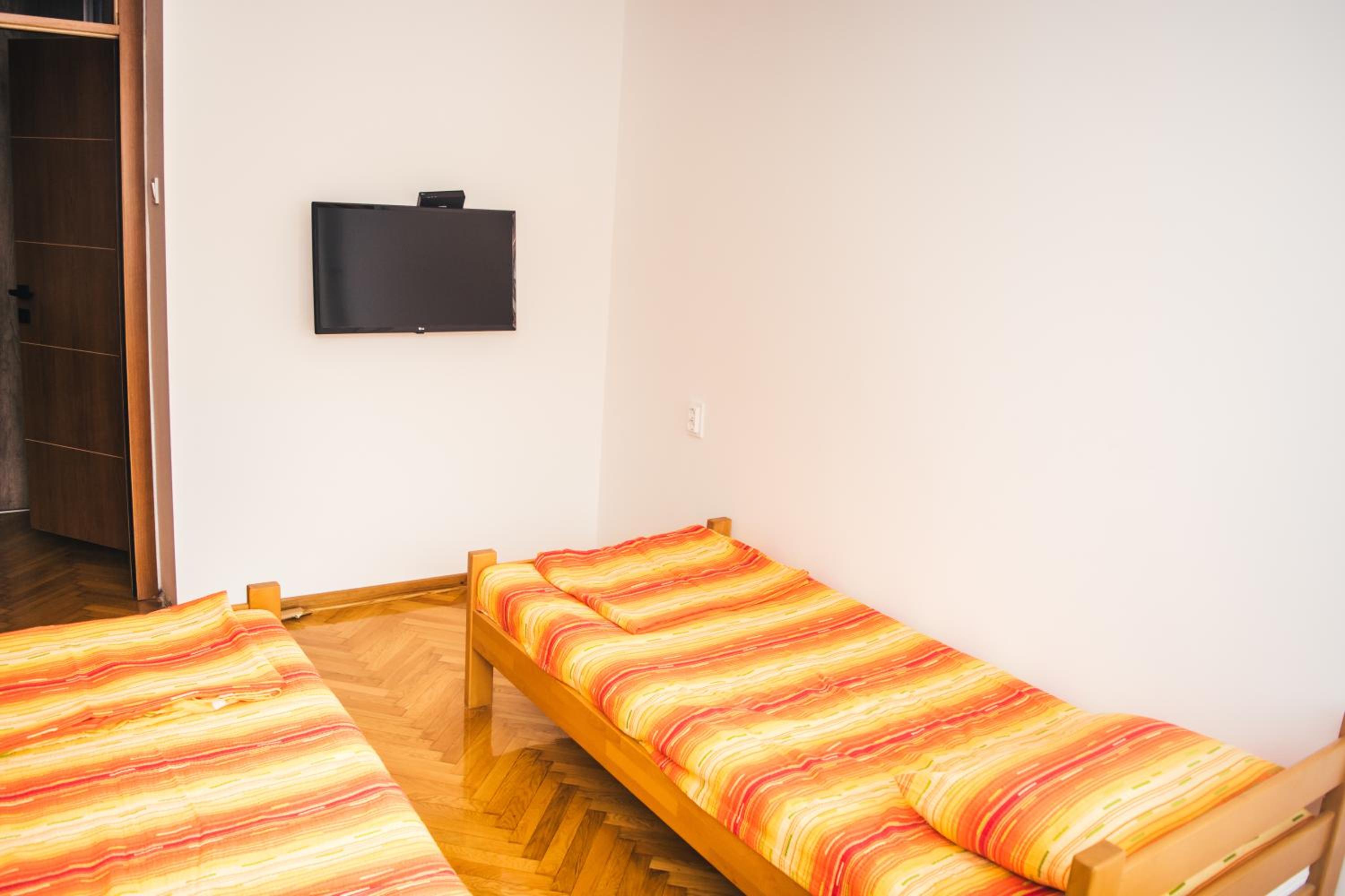 Aparment Theatre