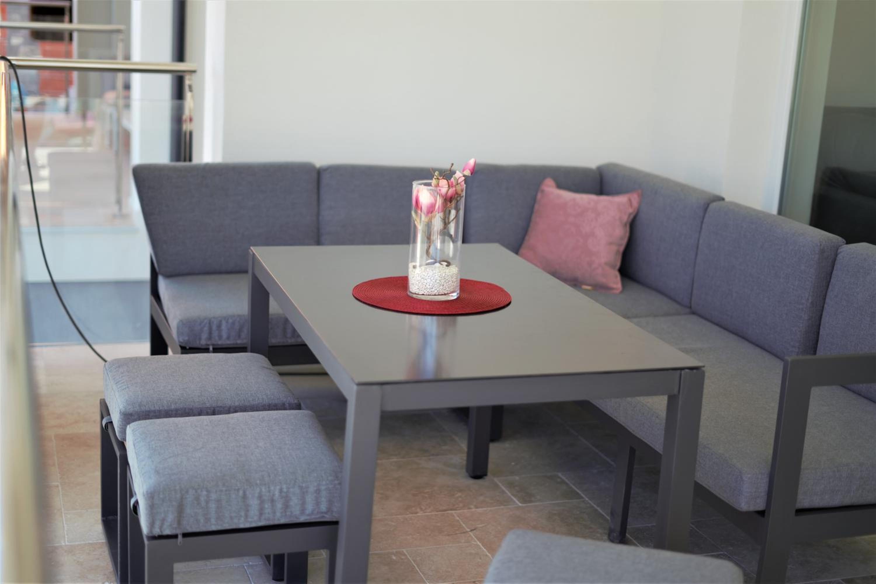 Villa M - Your business & holiday apartment in Sibenik