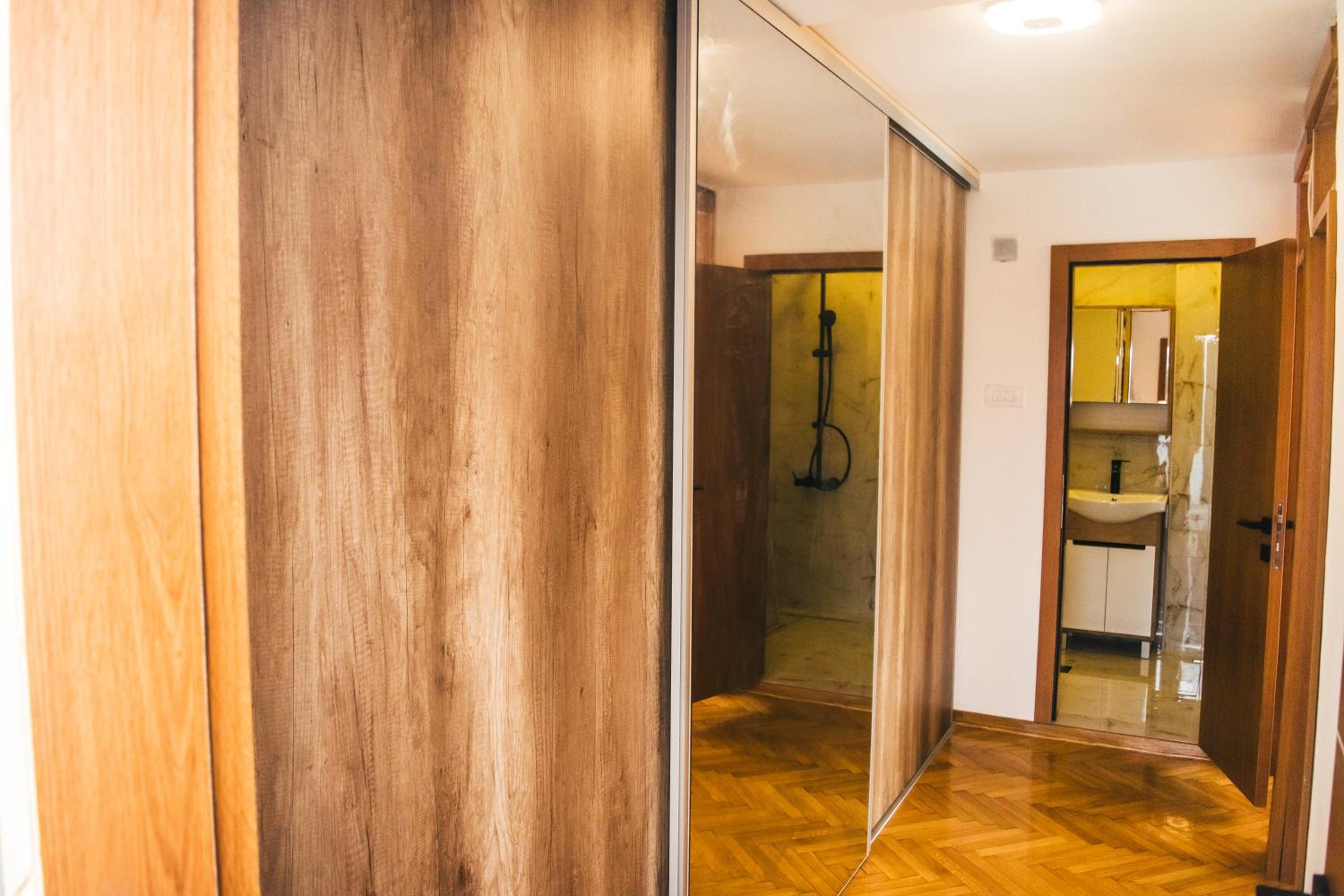 Aparment Theatre