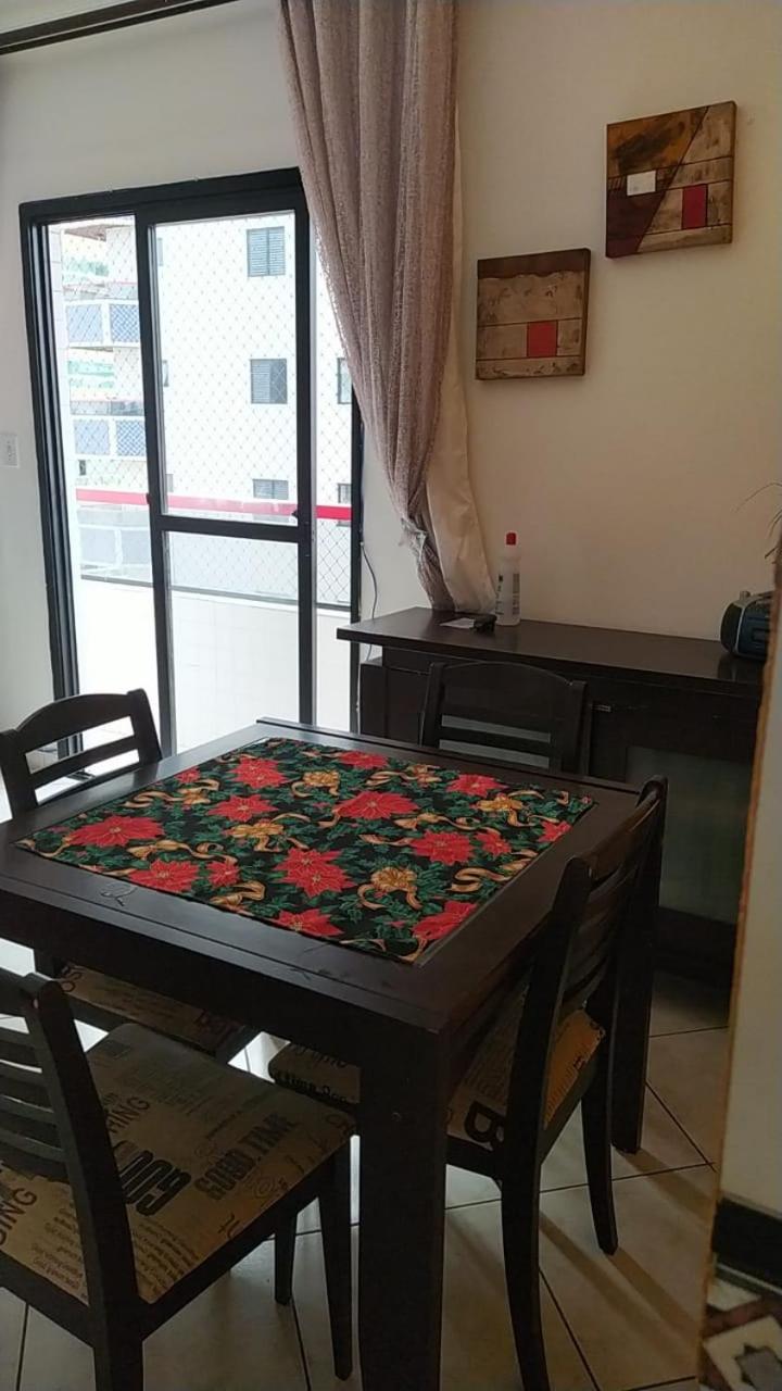 Apartamento aconchegante na praia Guilhermina Praia Grande