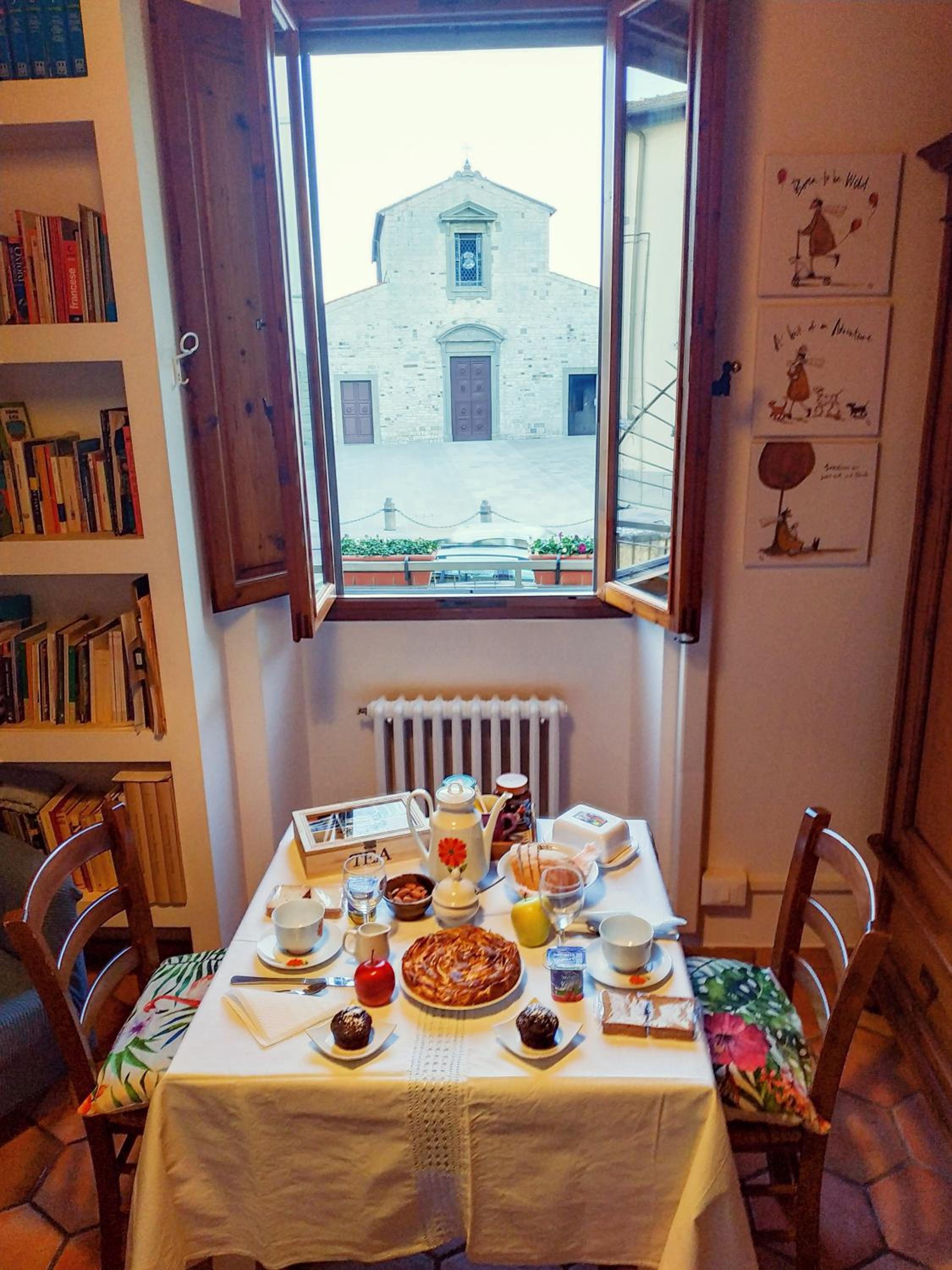 B&B 