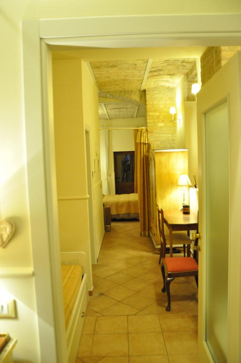 Photo 26