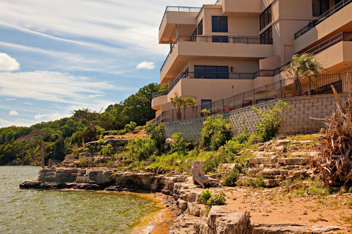 D'Monaco Resort Condos on Table Rock Lake - Property Image 16