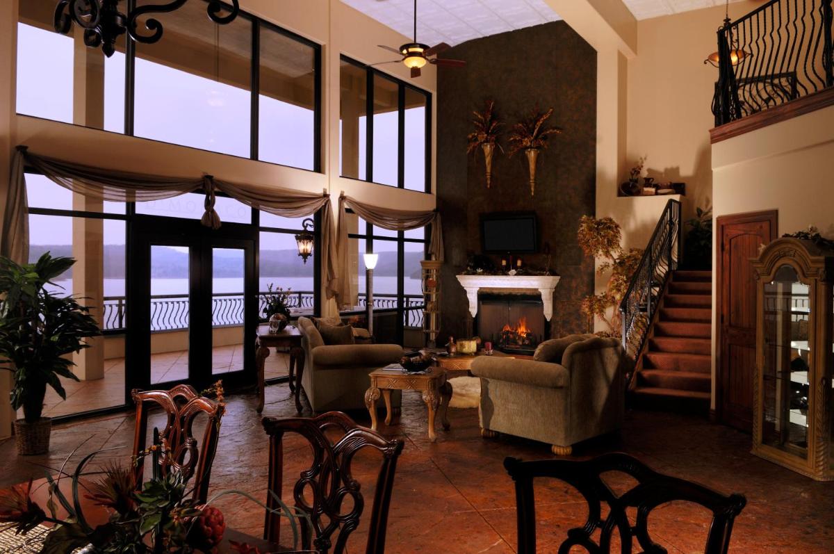 D'Monaco Resort Condos on Table Rock Lake - Property Image 1