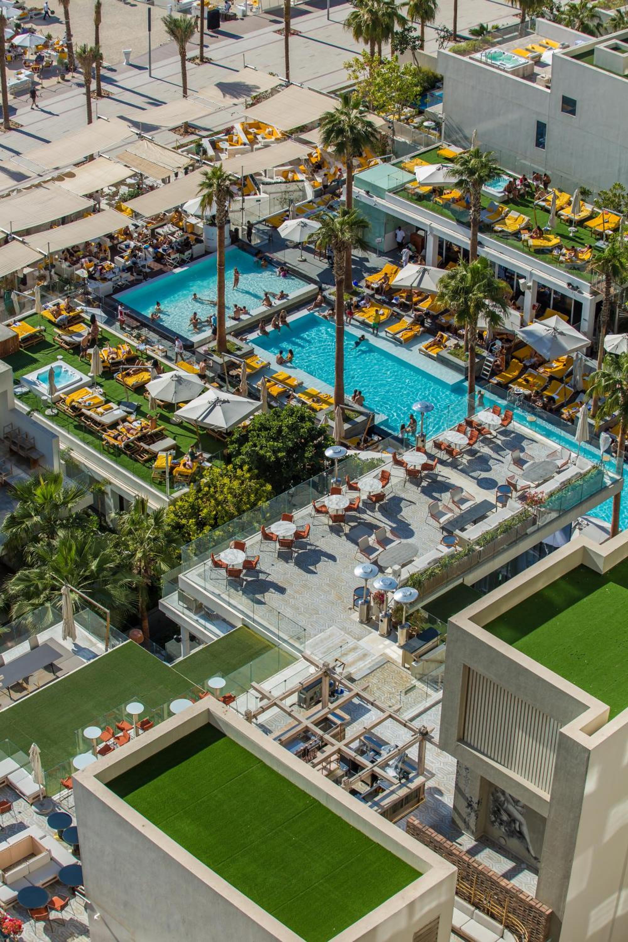 EDEN'S Homes & Villas - FIVE Palm Residences
