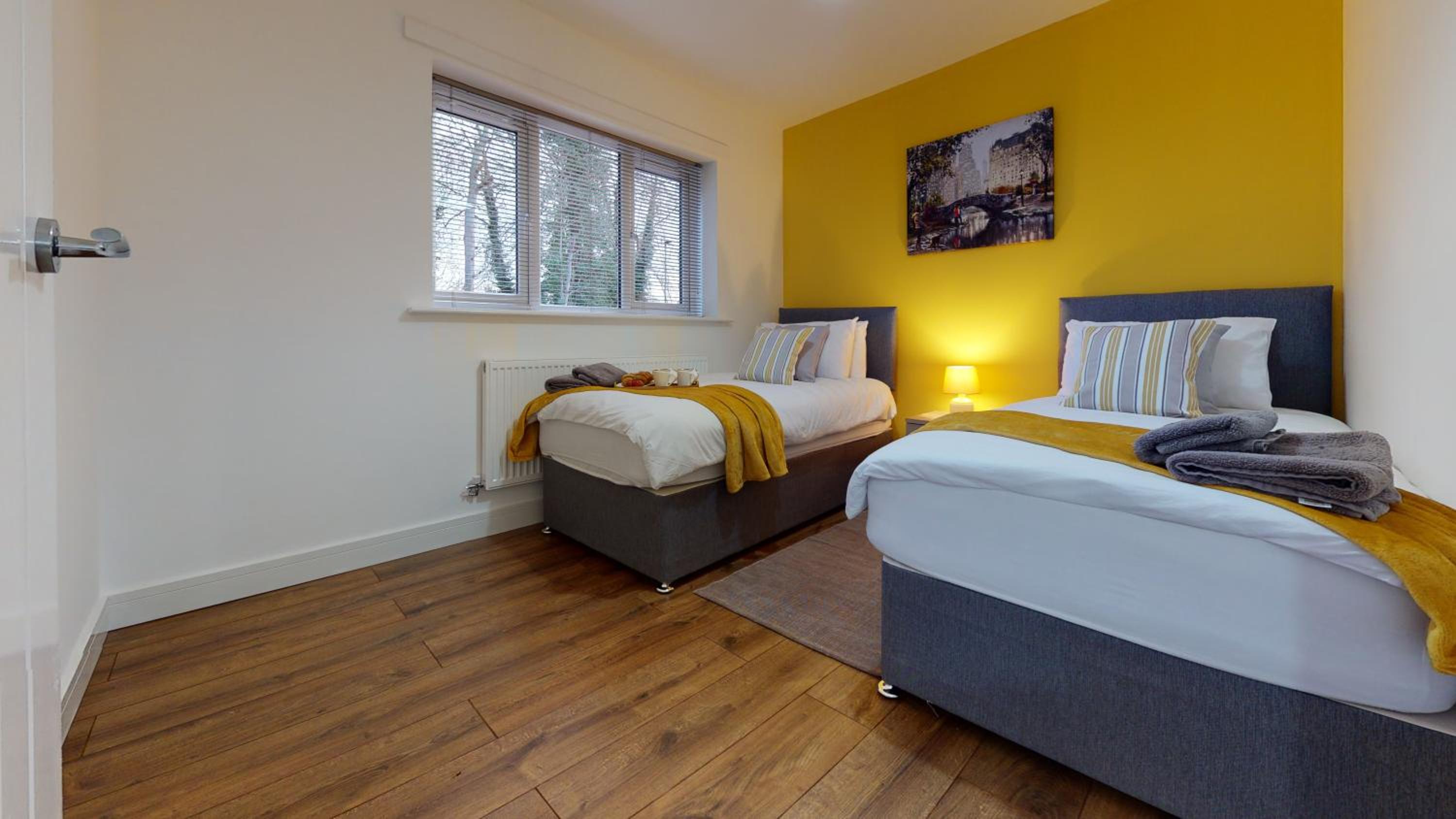Spacious 2 Bedroom Corporate Apartment by Srk Serviced Accommodation view 3