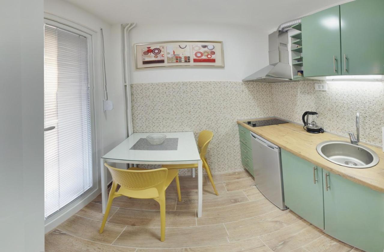 Bibi's Apartments view 5