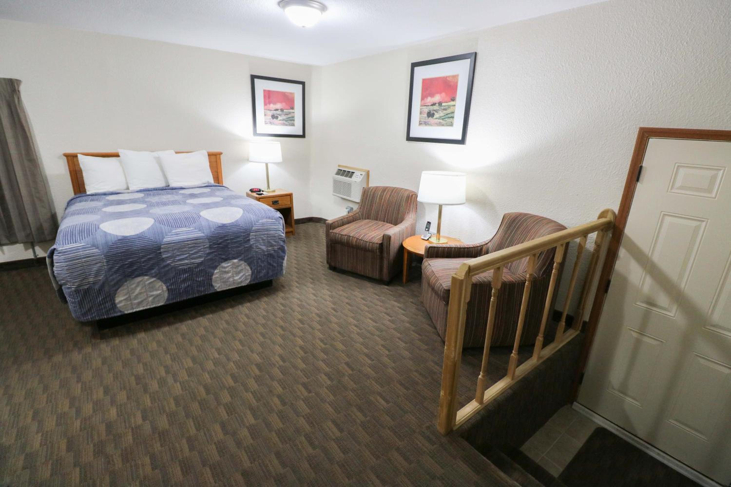Bear Lodge Motel