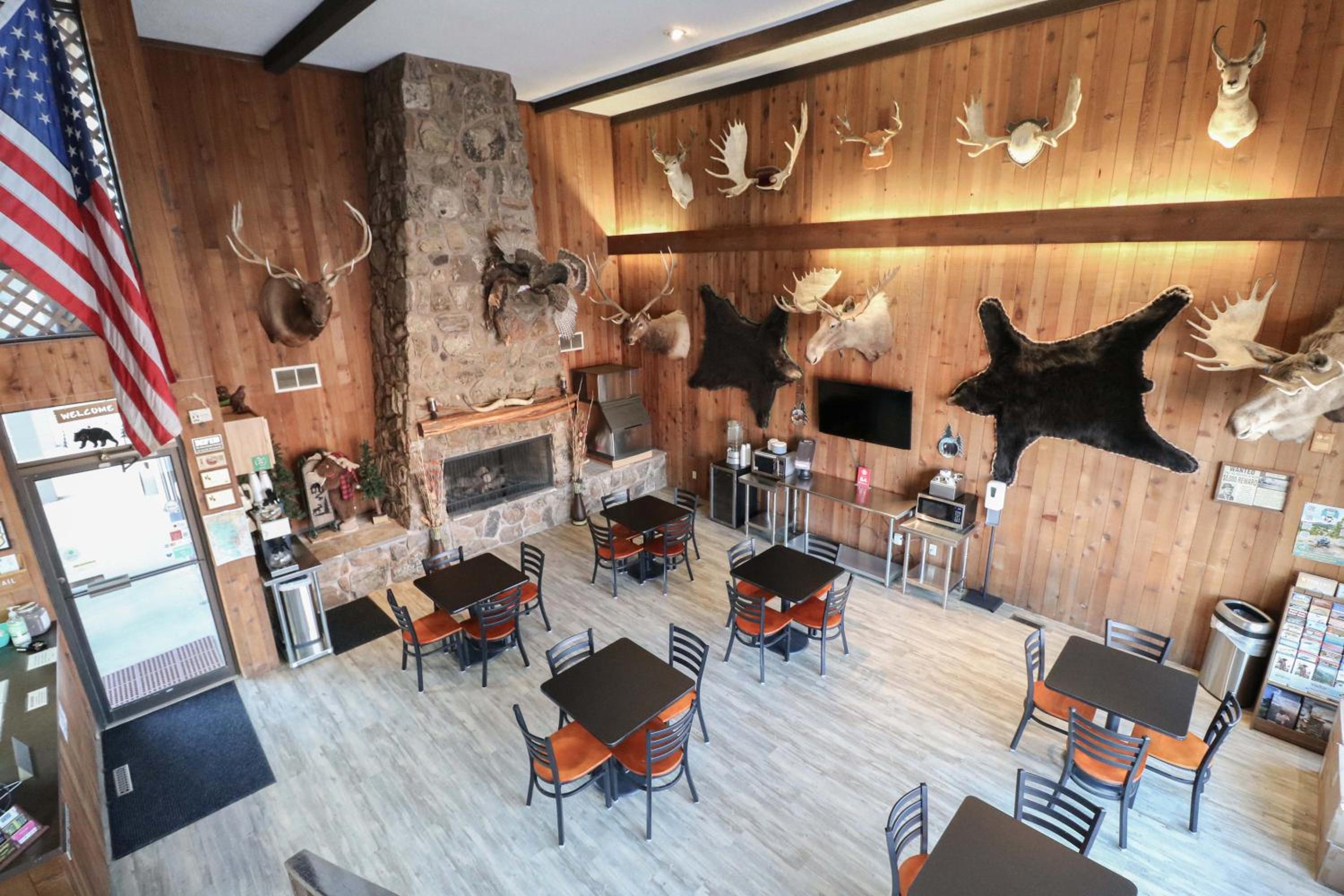 Bear Lodge Motel