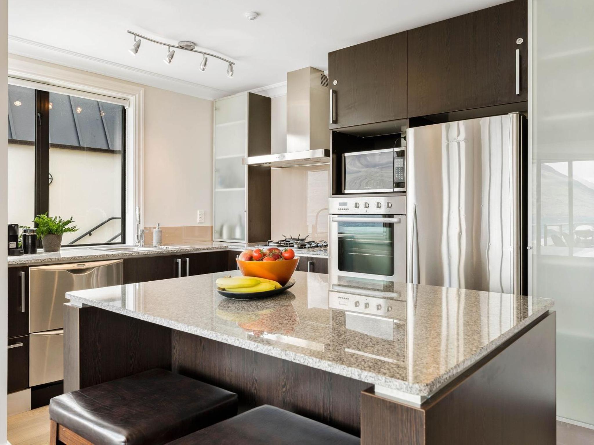 Central Luxury at 408 The Beacon view 3