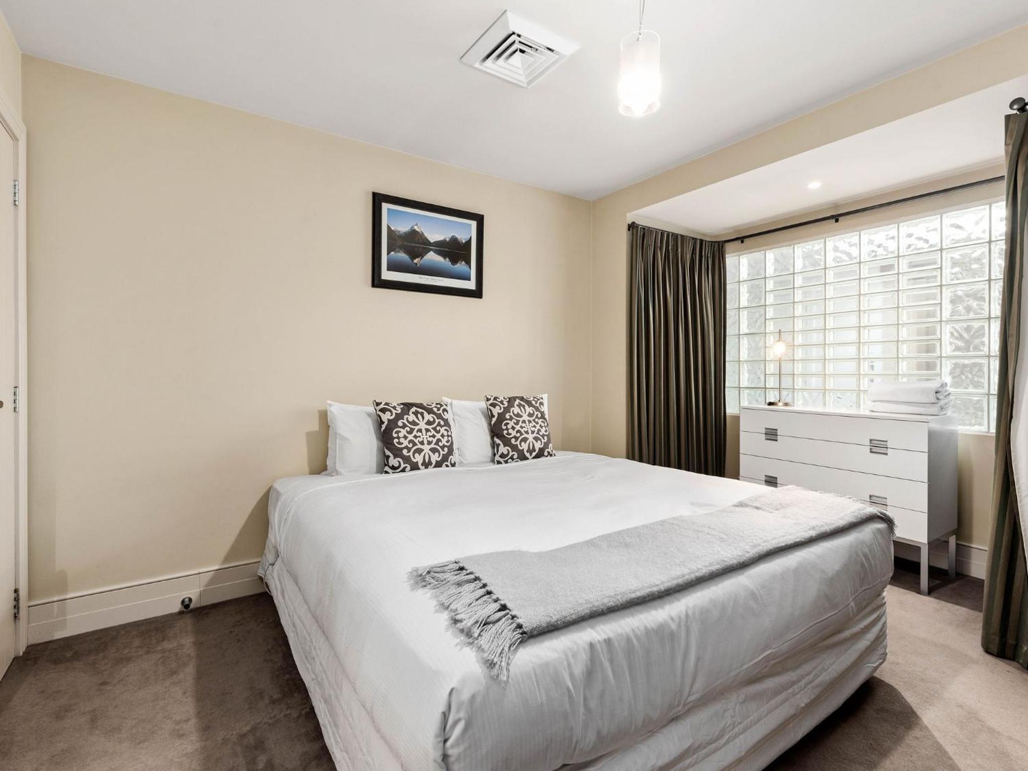 Chambers City Centre Penthouse