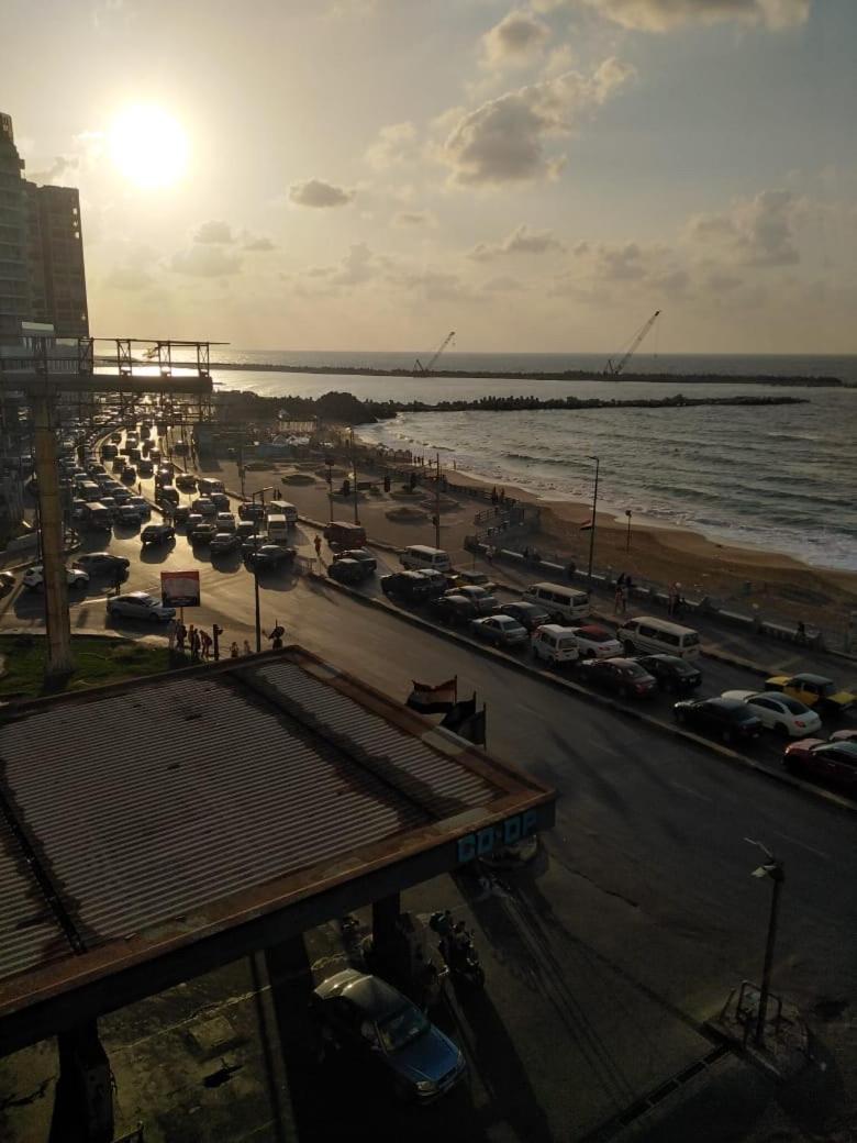 Sea View Sidi Bisher - in front of Sidi Bisher Mosque - Best Choice for Families - only Families- No Solo - No unmarried please - Image 5