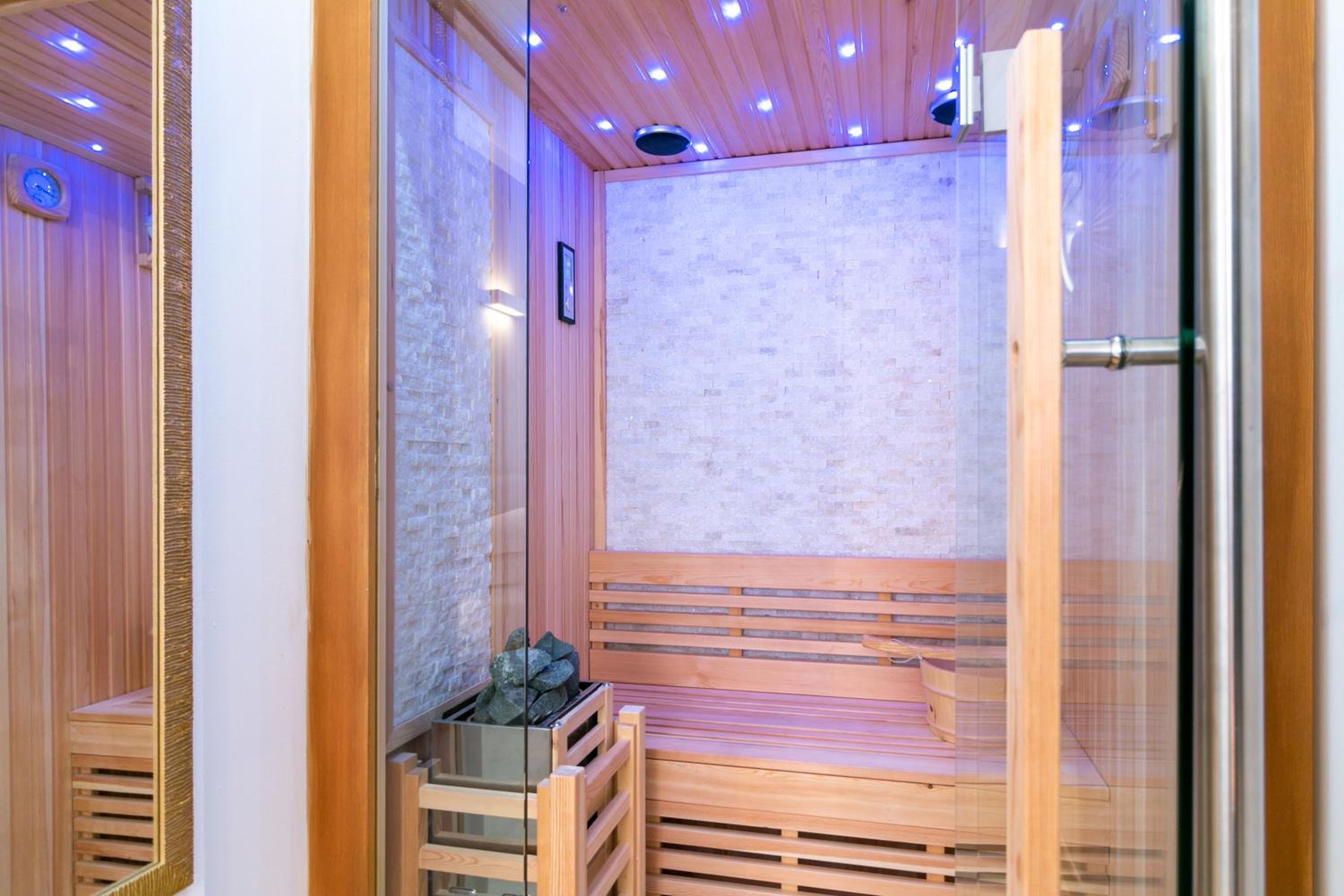 4 Star Suite SPA - Self Check-In
