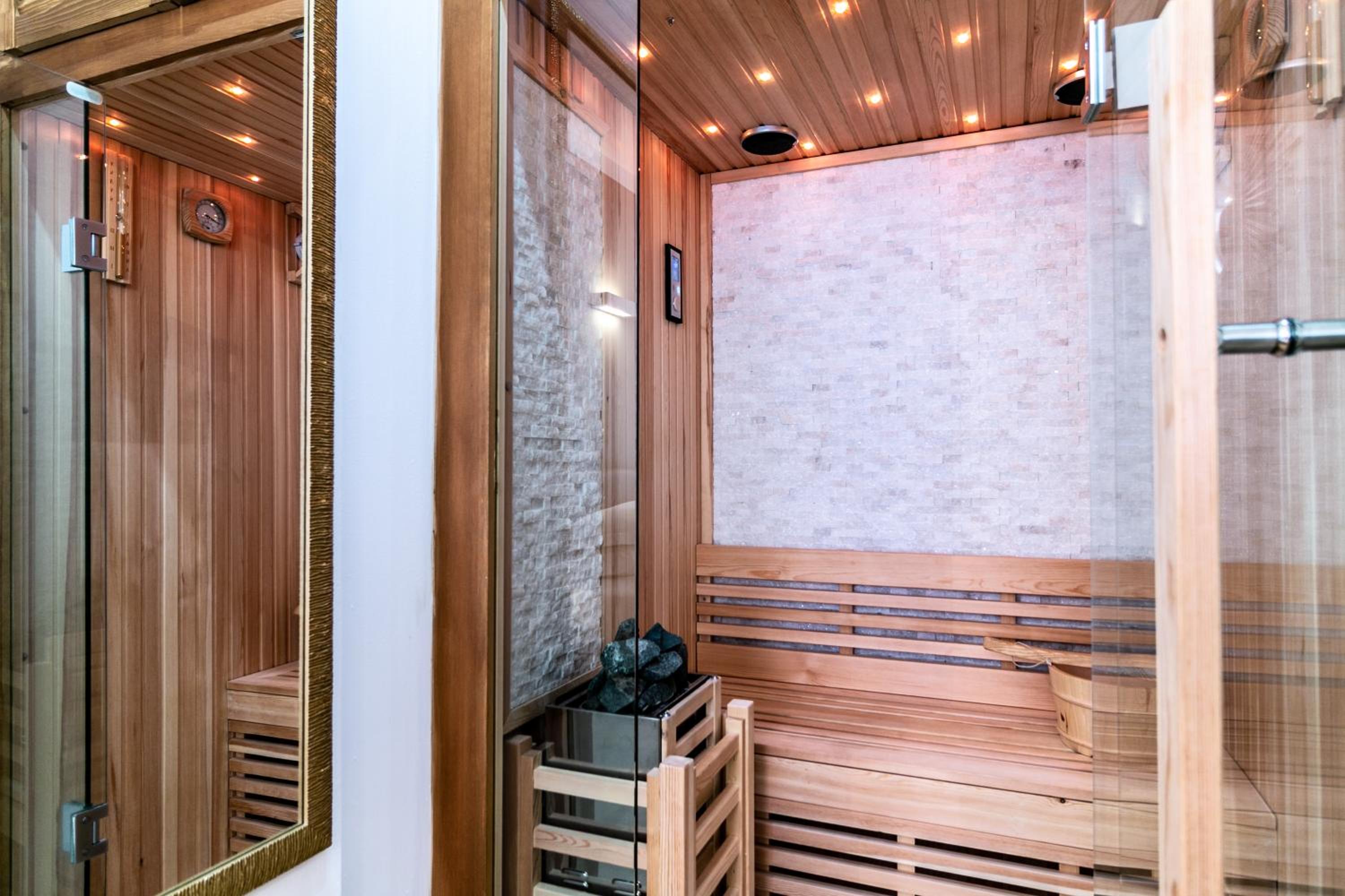 4 Star Suite SPA - Self Check-In