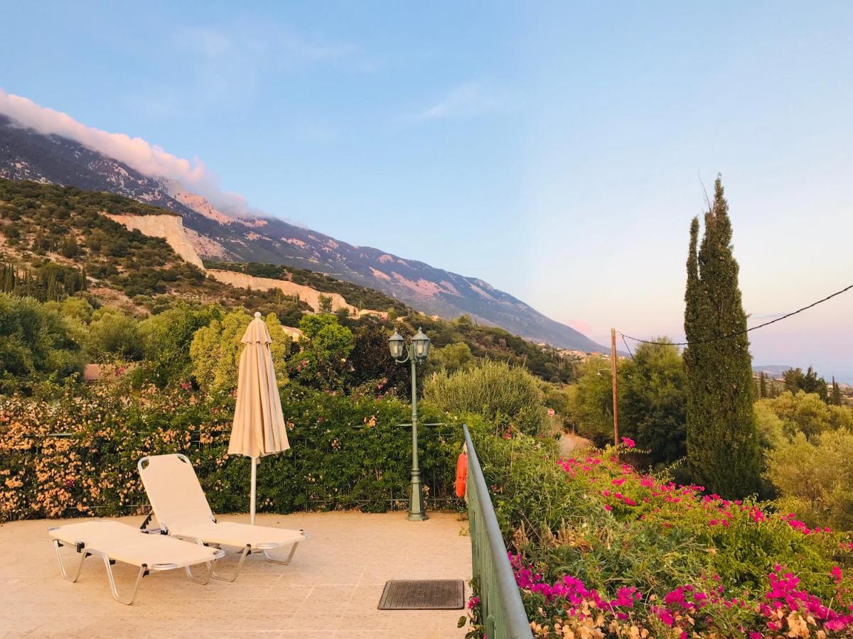 Villa Manoli photo 5