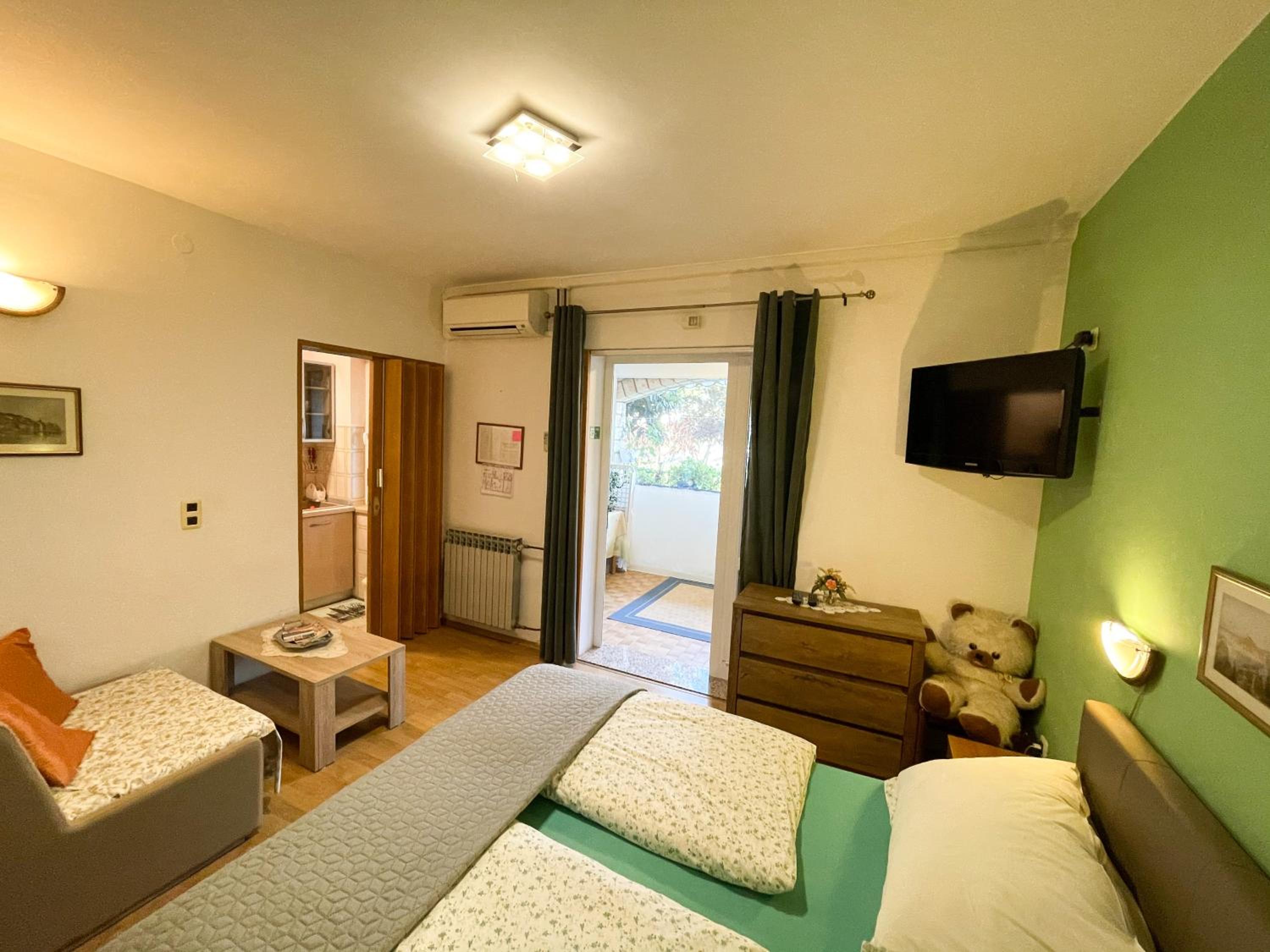 Photo 97