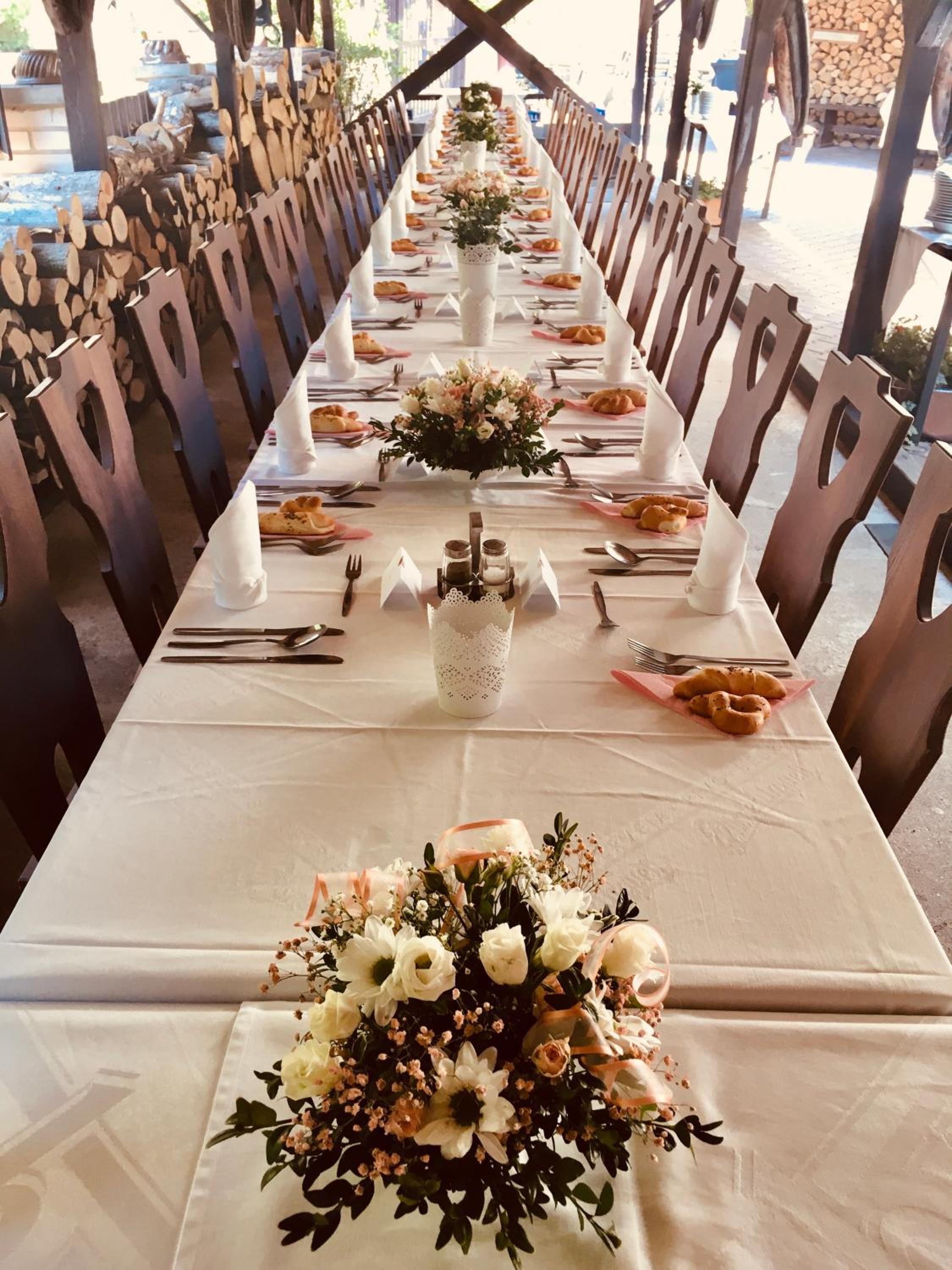 Restaurant a penzion Pod Draci skalou