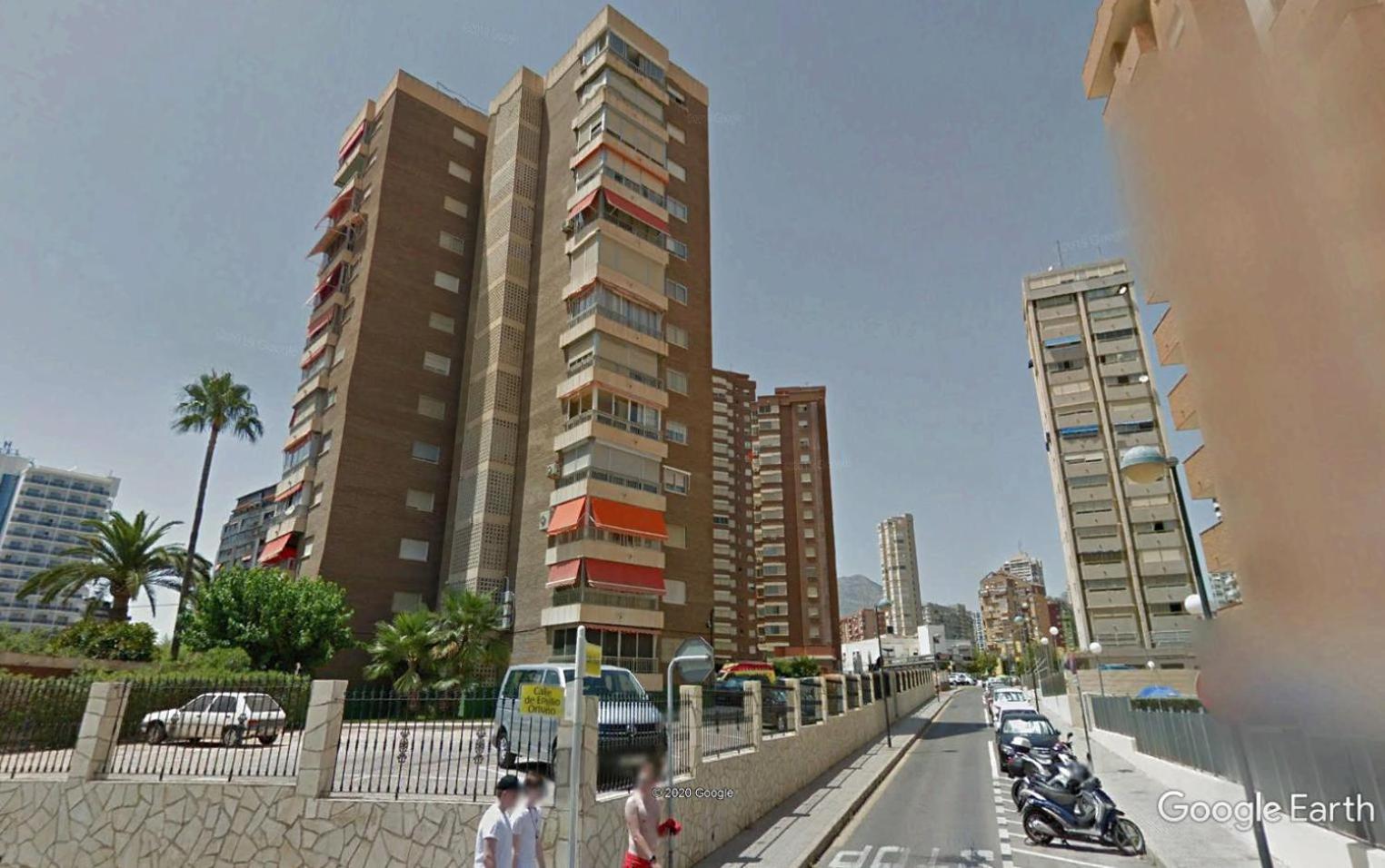 Apartamento Alteanos, centrico y confortable, soleado, con piscina y jardines, tenis, parking exterior comunitario, y la playa andando 10 min photo 3
