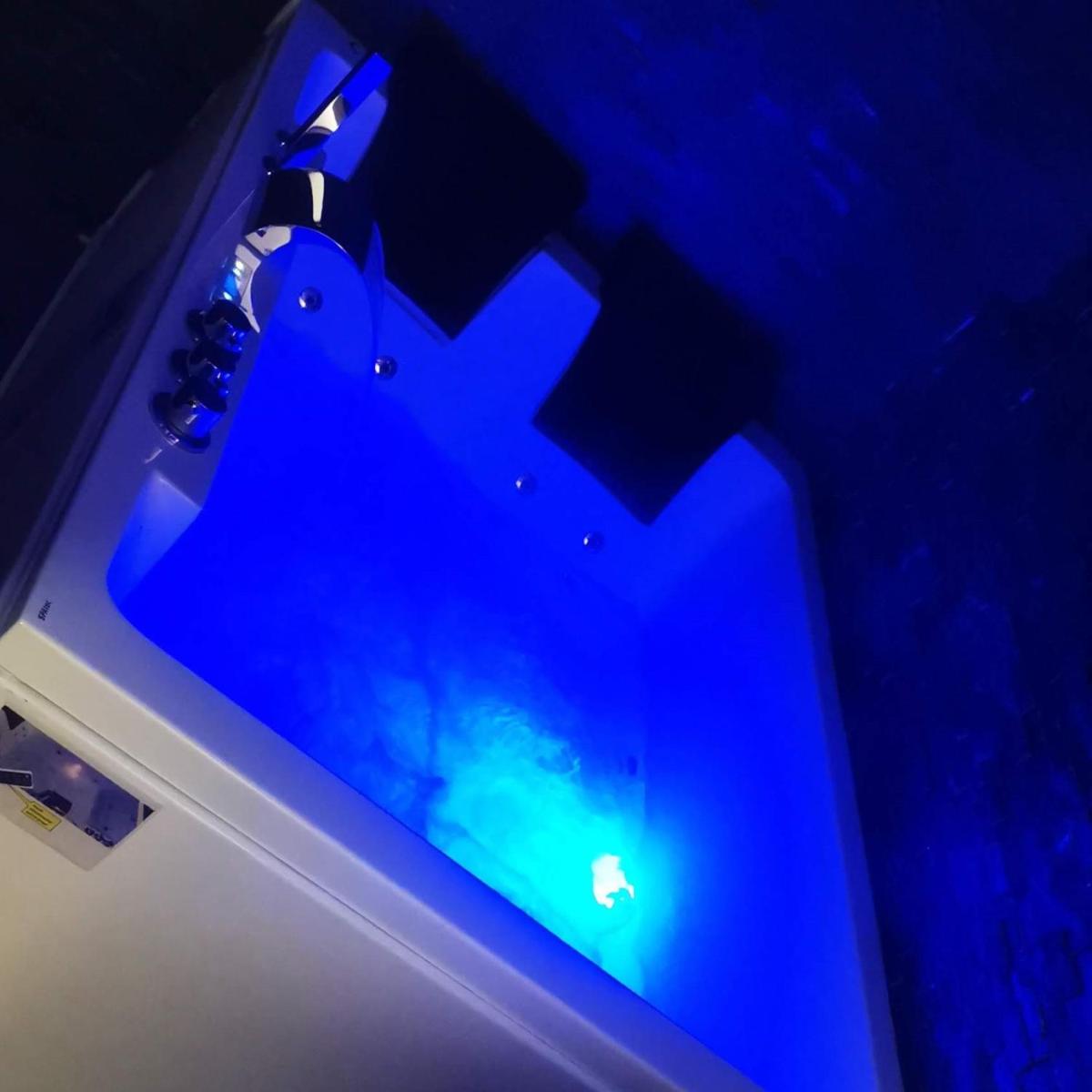 Jacuzzi