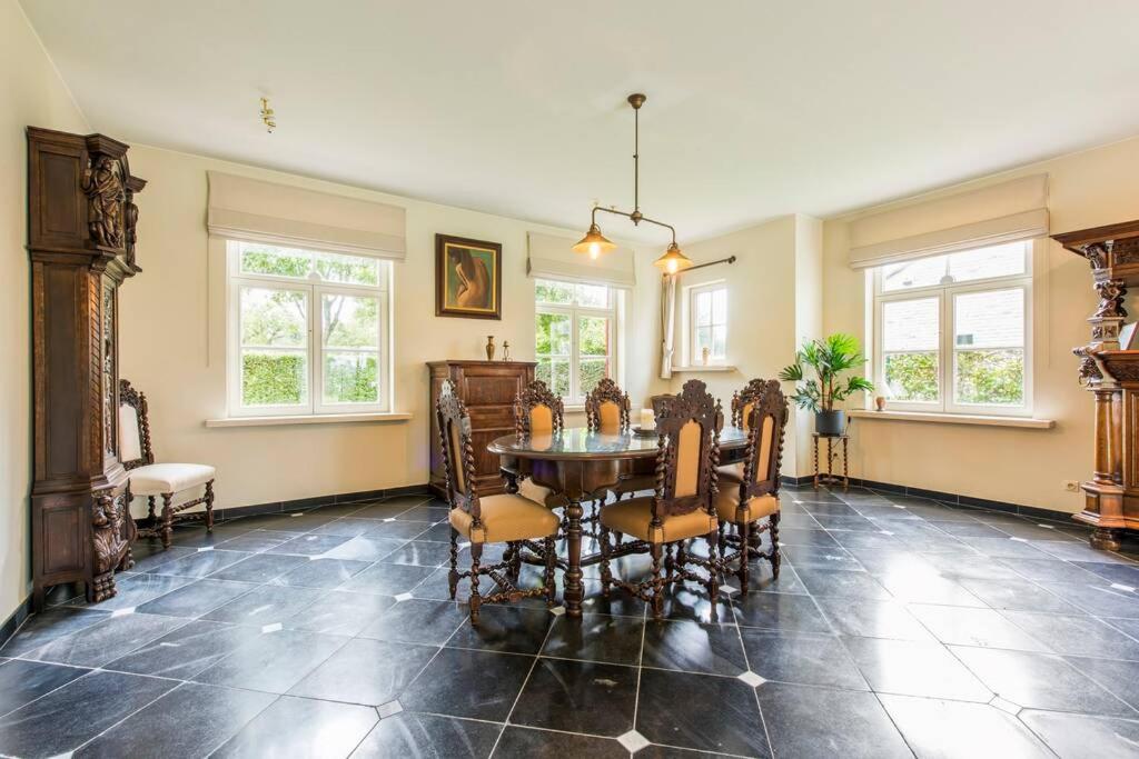 Villa with heated swimming pool, sauna and garden view 2