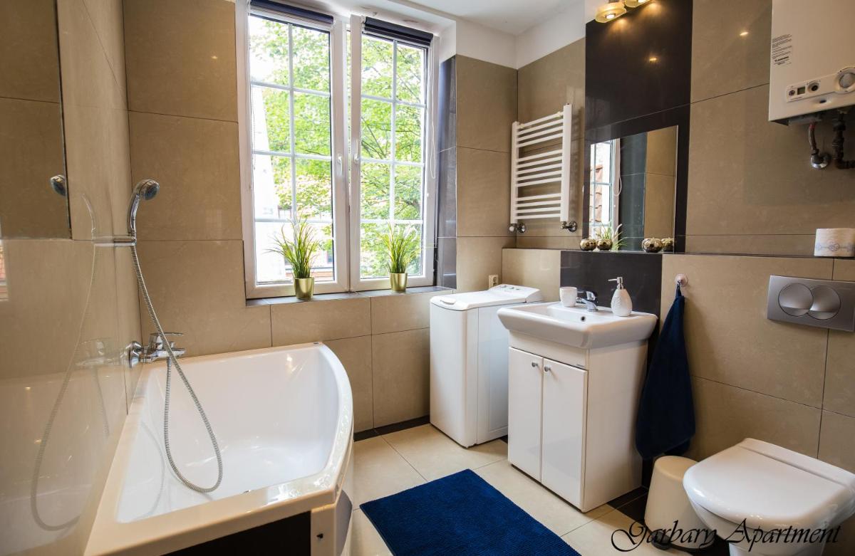 BaySide Apartments MainCity view 5