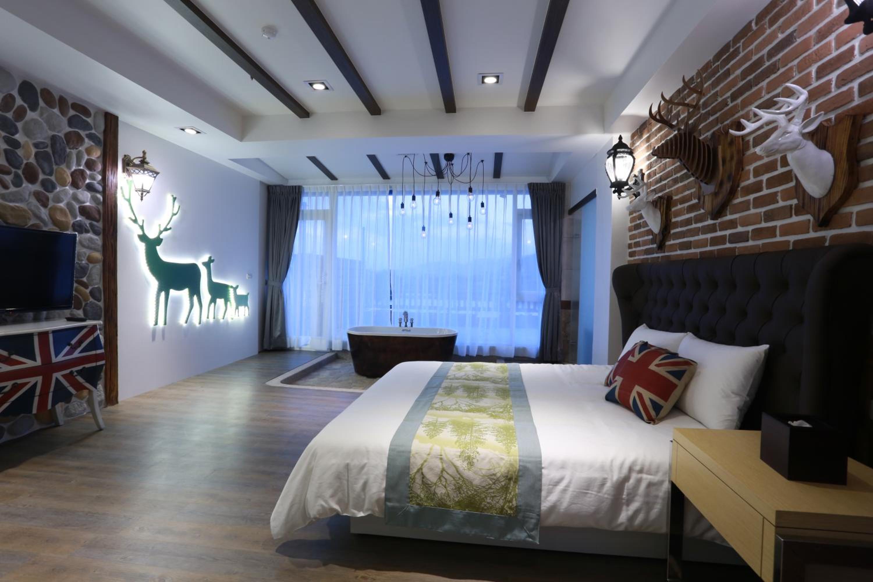 Follow Me designed B&B