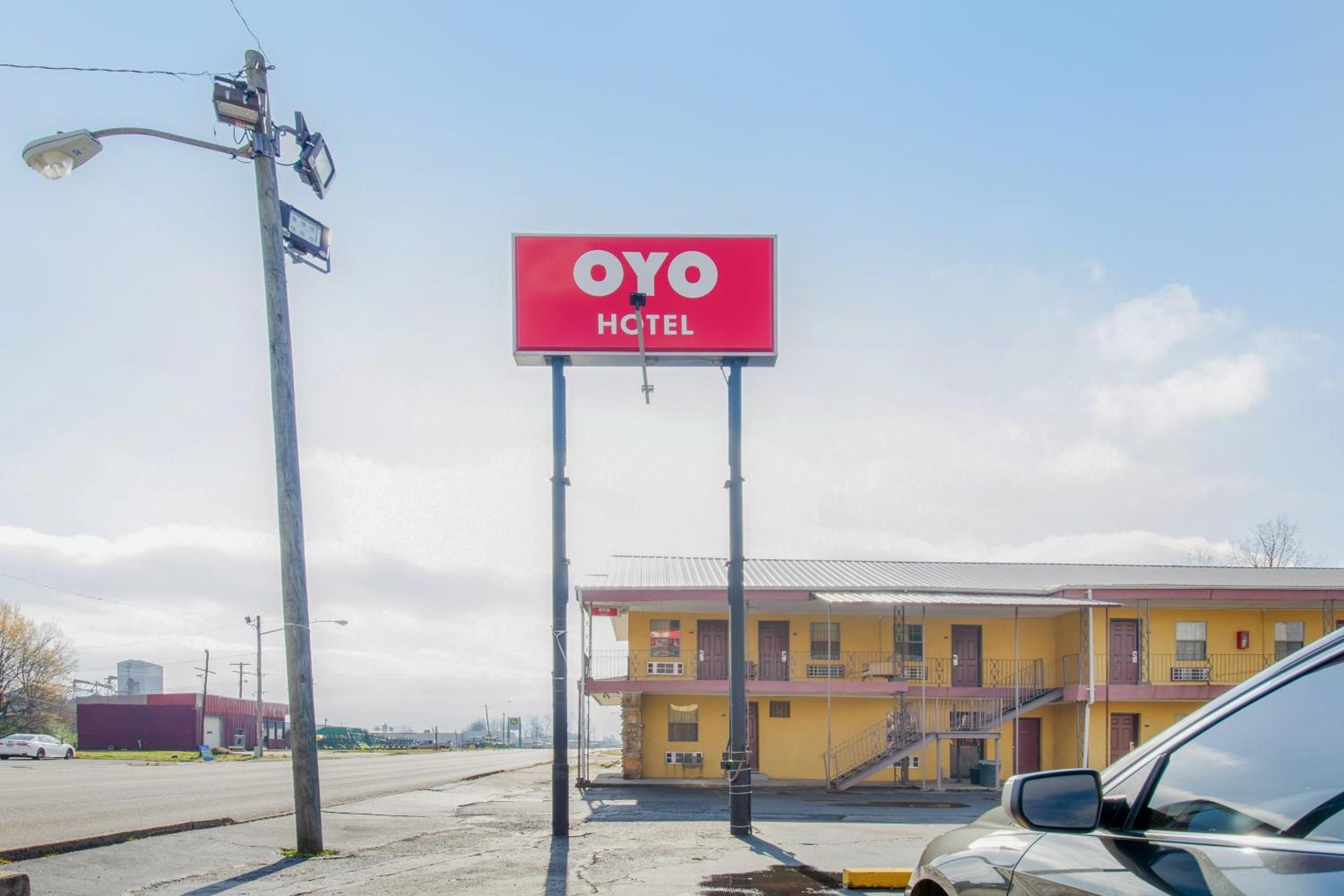 Blytheville Vacations - OYO Hotel Blytheville AR I-55 - Property Image 41