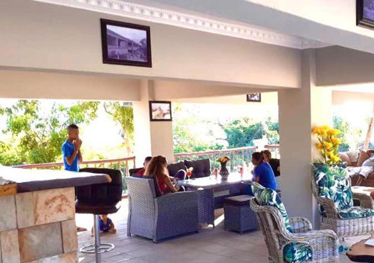 Hazyview Vacations - ASANTE MOUNTAIN LODGE - Property Image 25