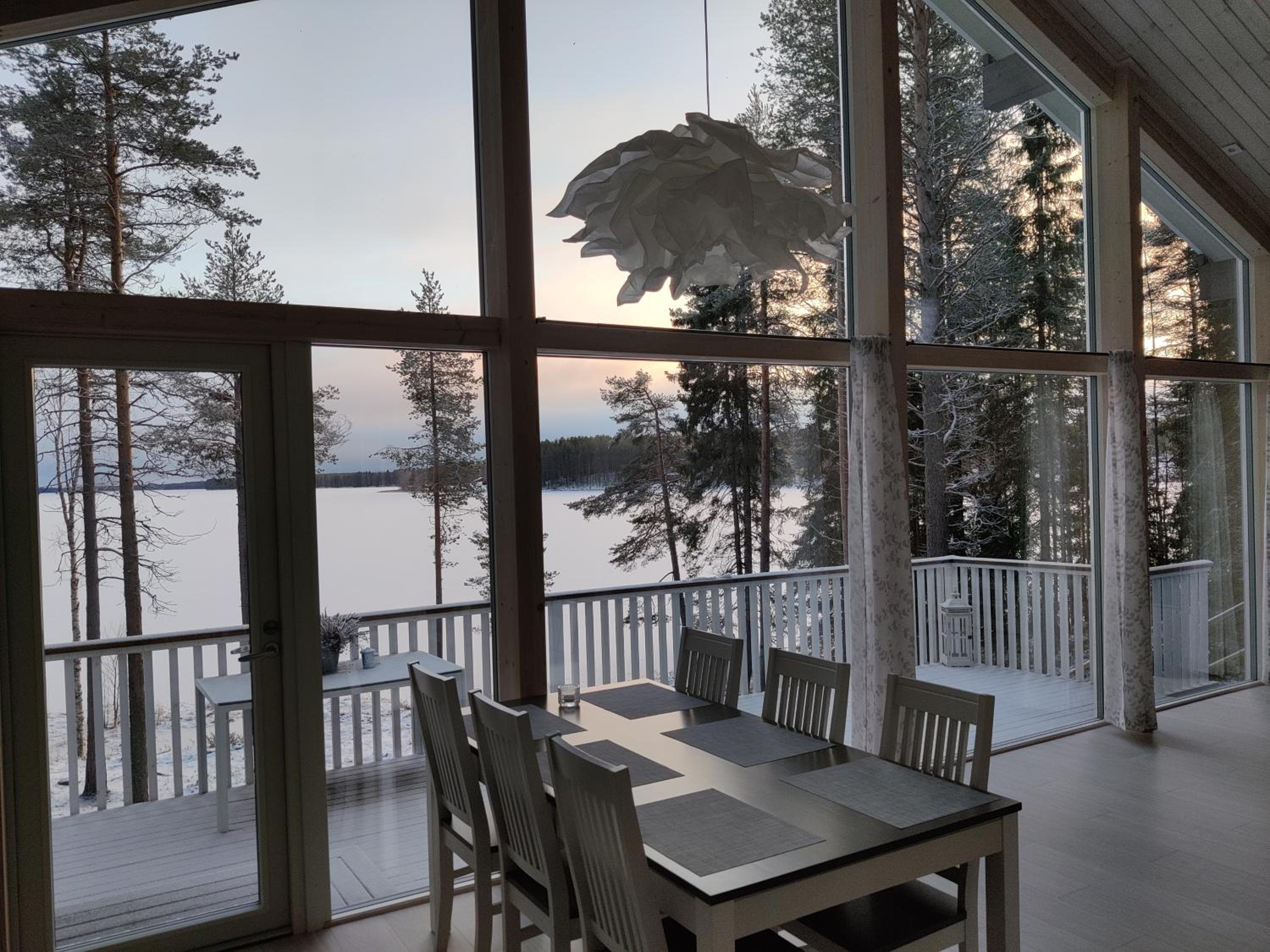 Villa Sirius Sieri, nice Log-Cottage by the lake view 5