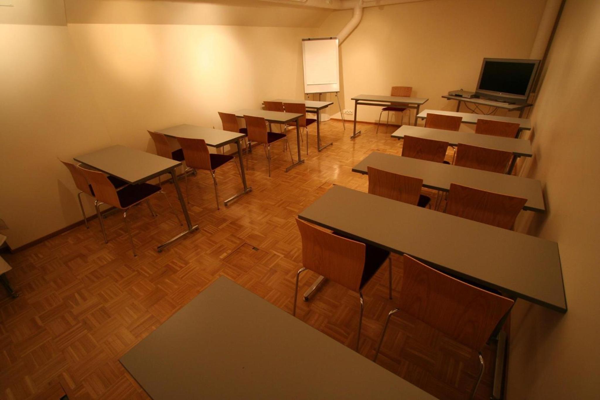 Hotel Homeland - Image 1