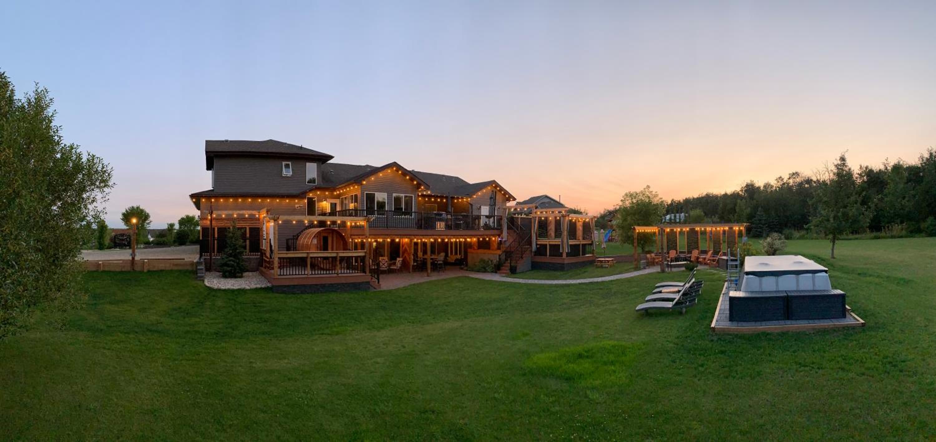Dragonfly Inn Loft Suite