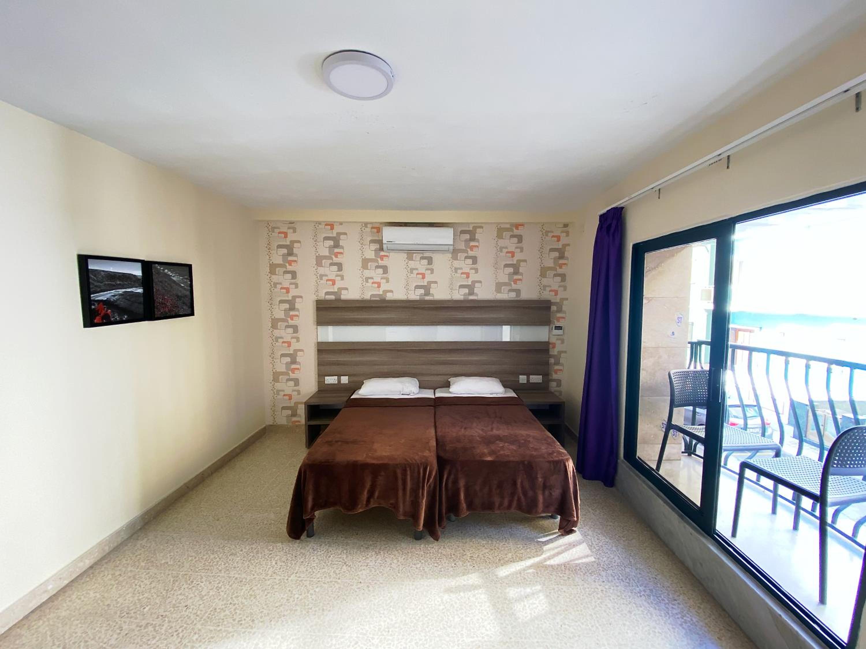 Cast Apartments
