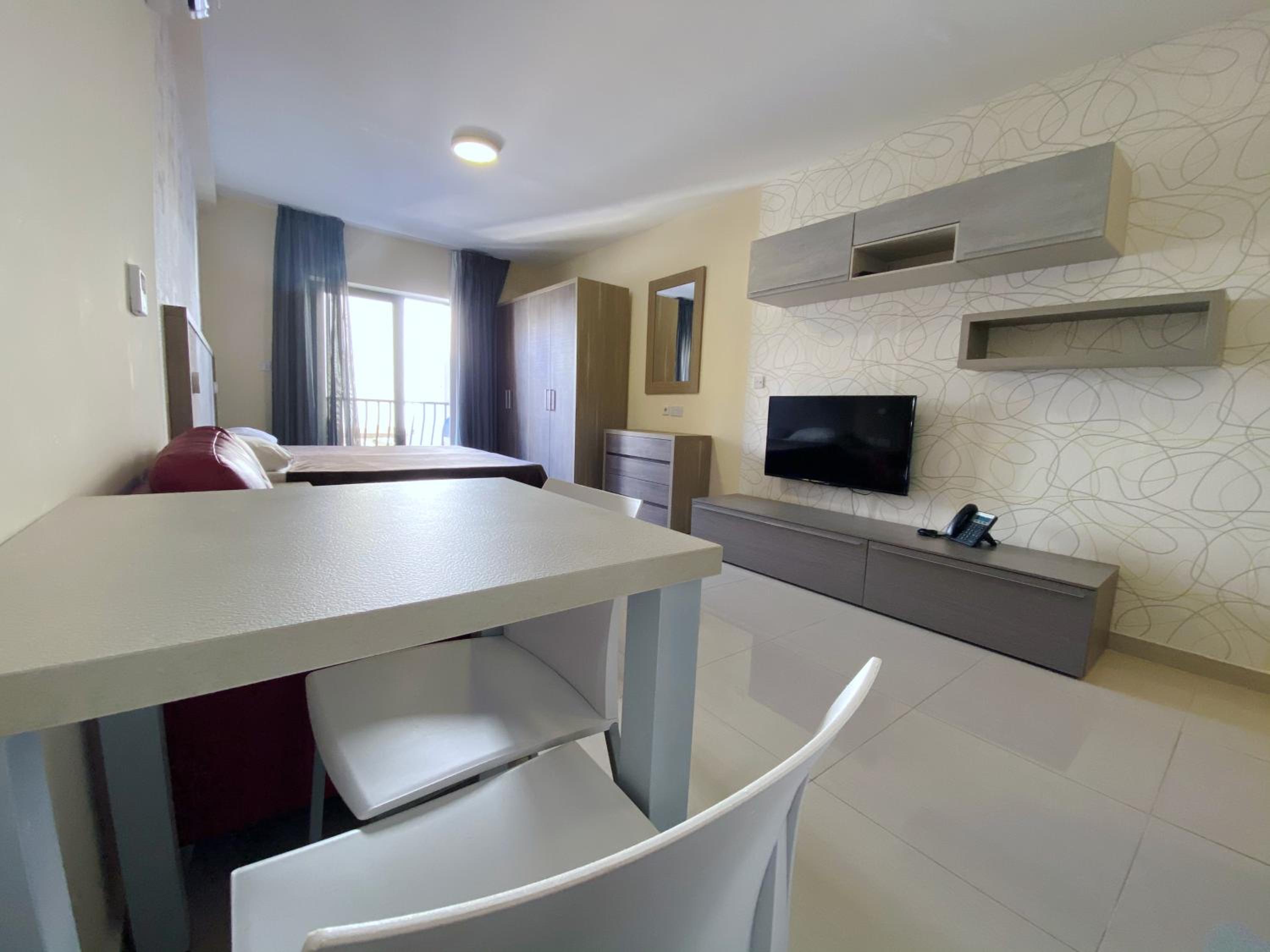 Cast Apartments