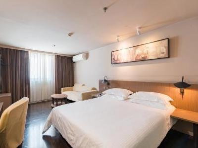 Jinjiang Inn Nanjing Road Pedestrian streetEast Asia Hotel