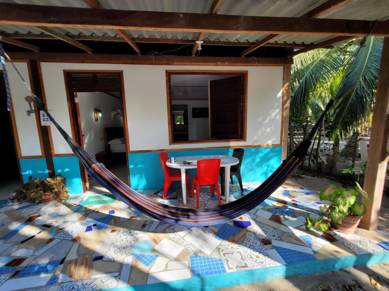 Isla Grande Eco-Hostal