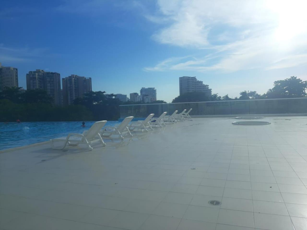 Hermoso apartamento a 300 m Playa Bello Horizonte Pozos colorados