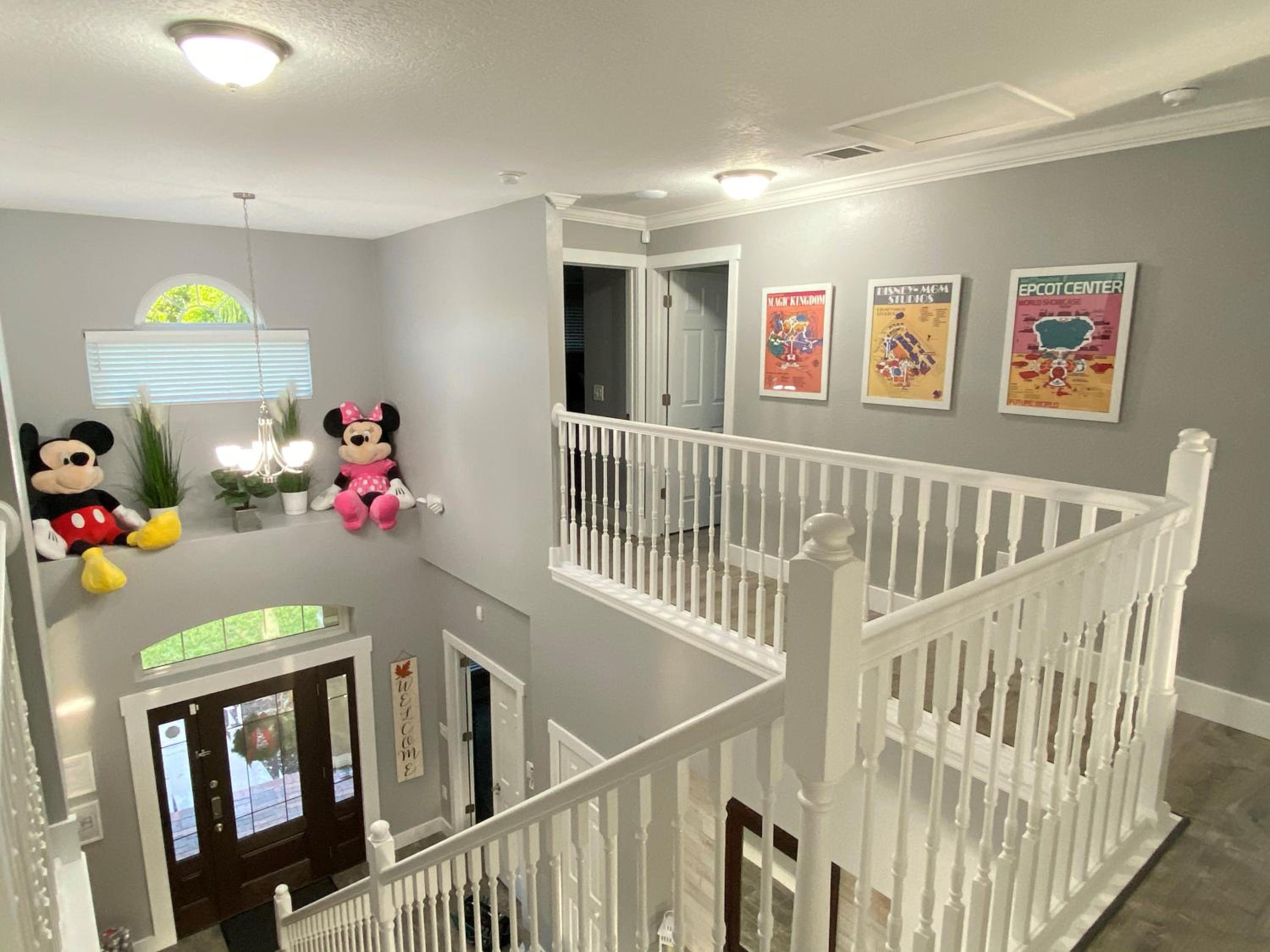 Phenomenal 7BR 4 Master Suites Southeast Pool Hot Tub Gas BBQ 2 Miles to Disney