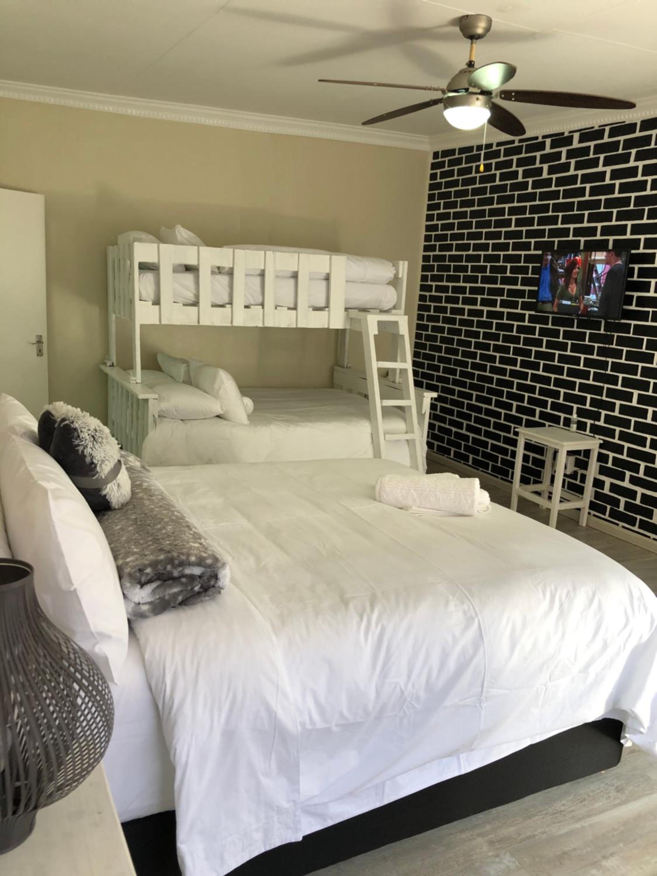 FM GUEST LODGE Comfort, Tranquility & Peace of Mind
