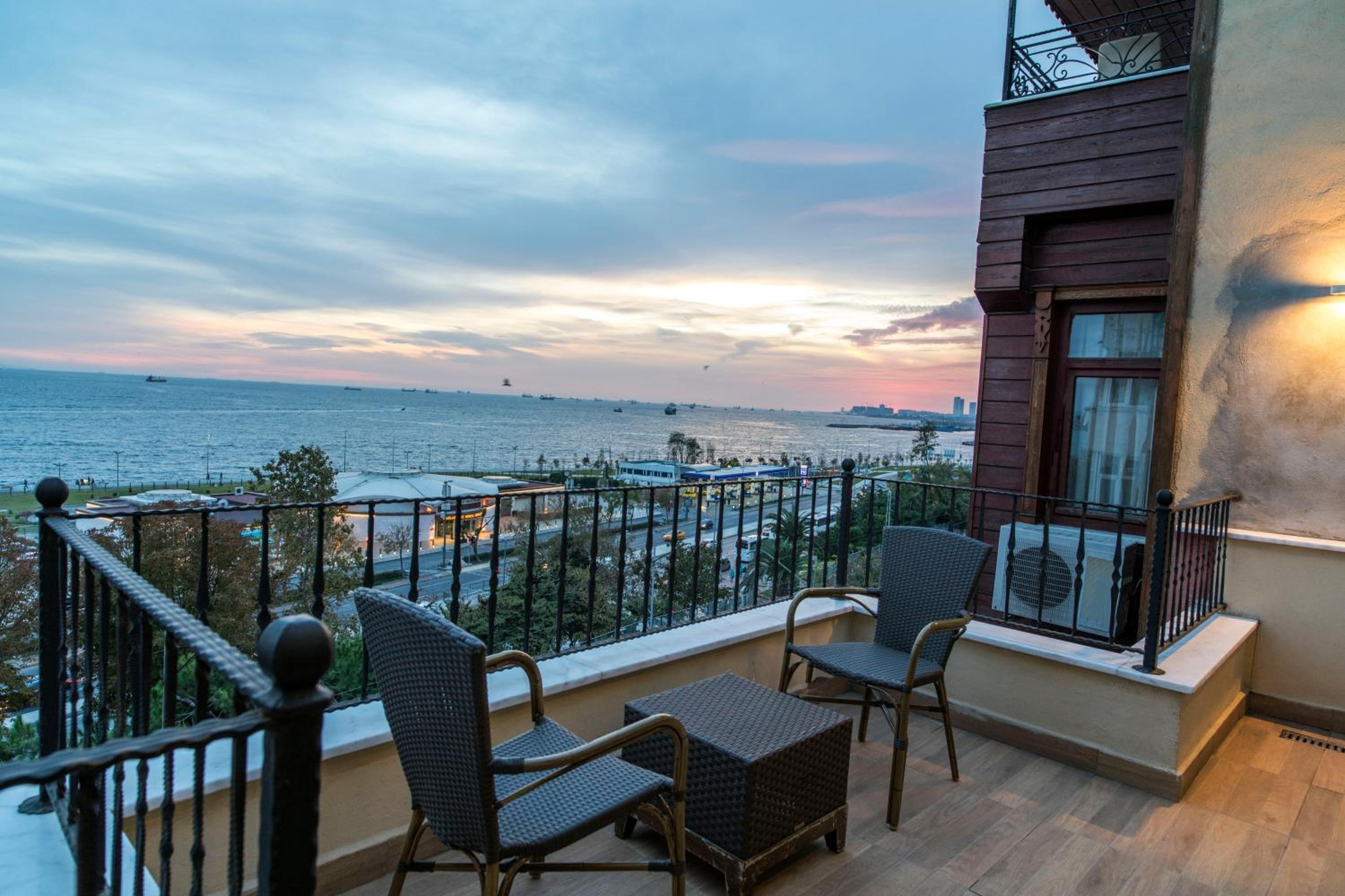 Cheers Deniz Feneri - Image 57