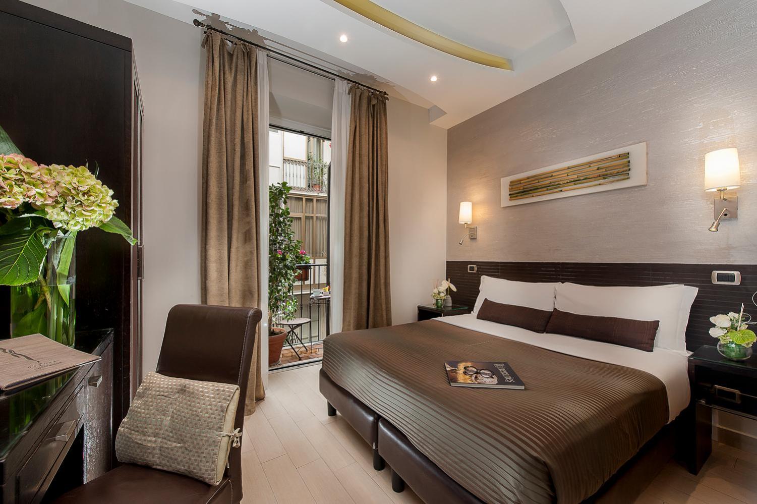Daphne Suites