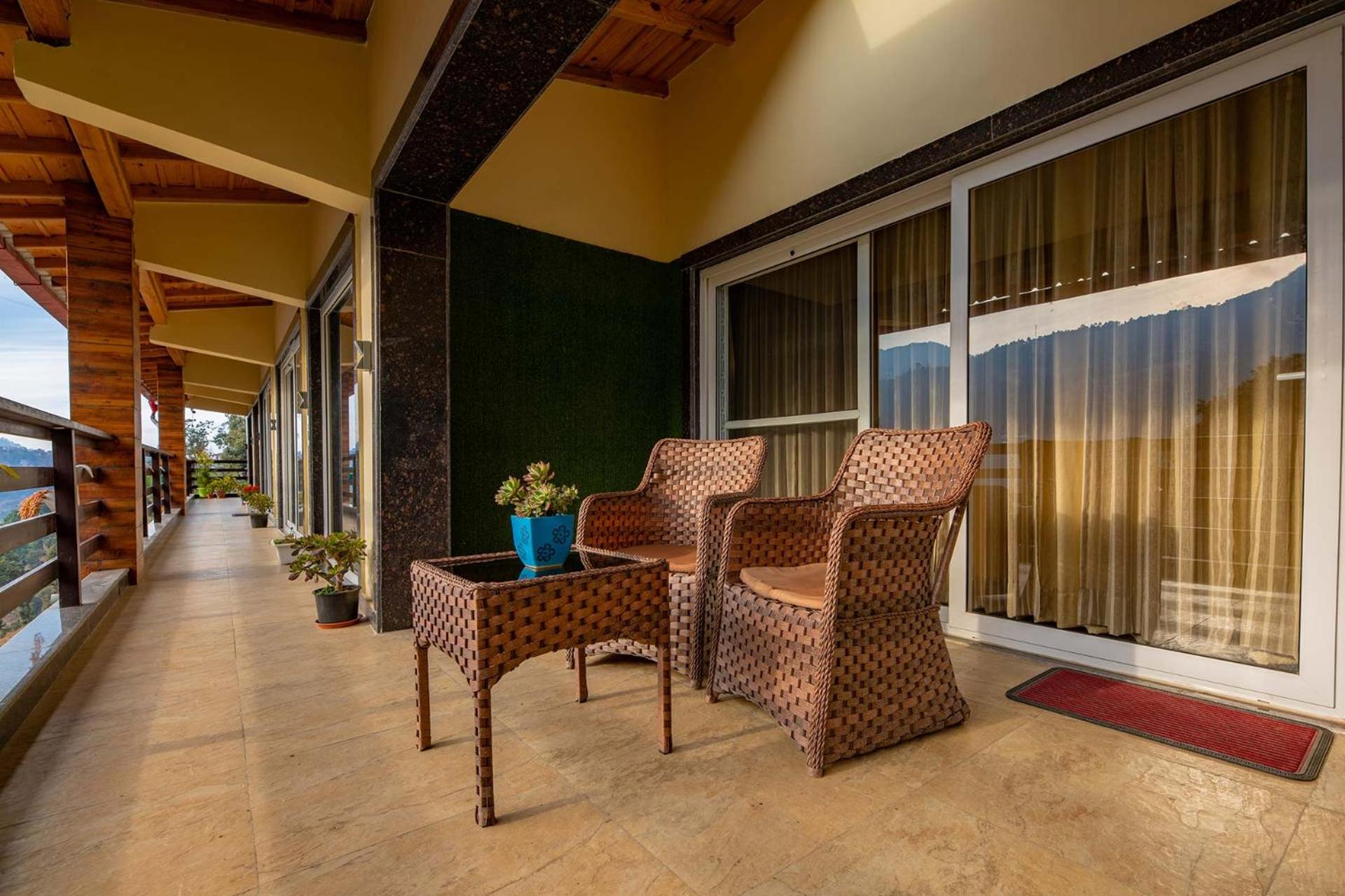 Golden Bliss Cottage by VEO - Part of StayVista view 4