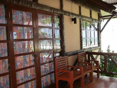 Baan Klang Aow Beach Resort