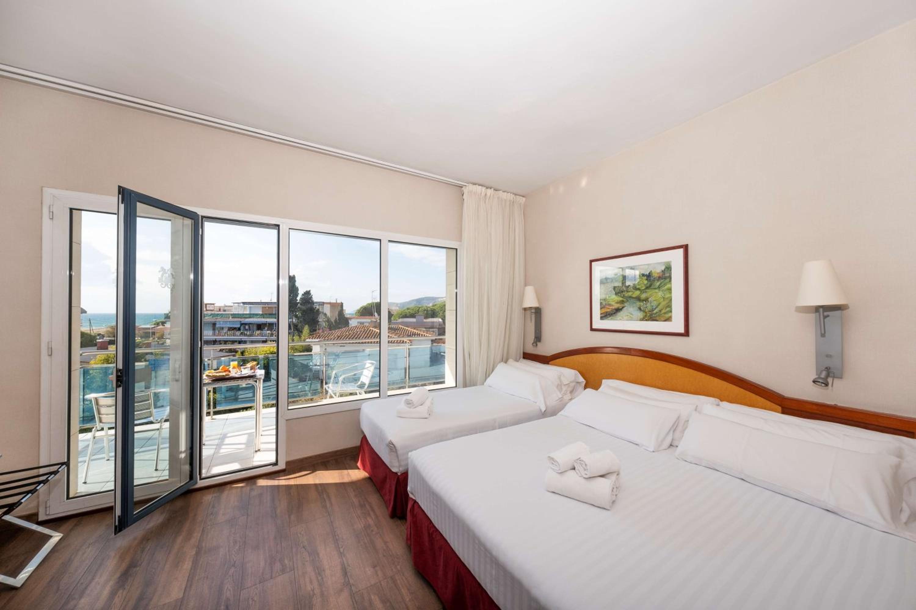 Barcelona Vacations - Best Western Hotel Mediterraneo - Property Image 21