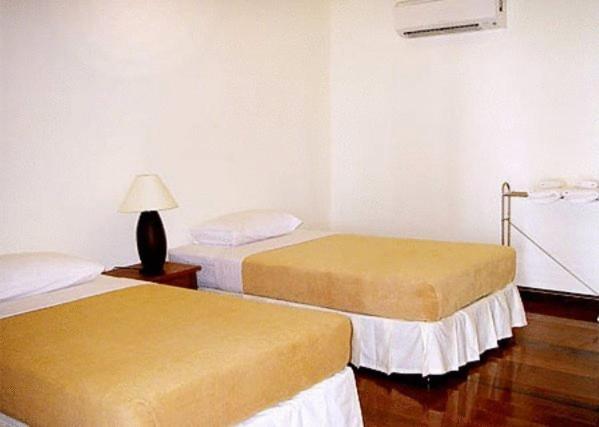 Baan Klang Aow Beach Resort