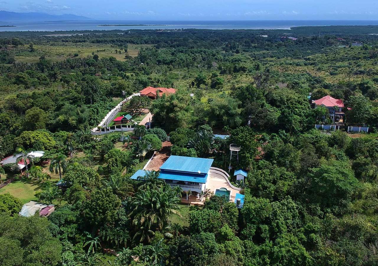 Villa Tropical Garden with Pool view 4