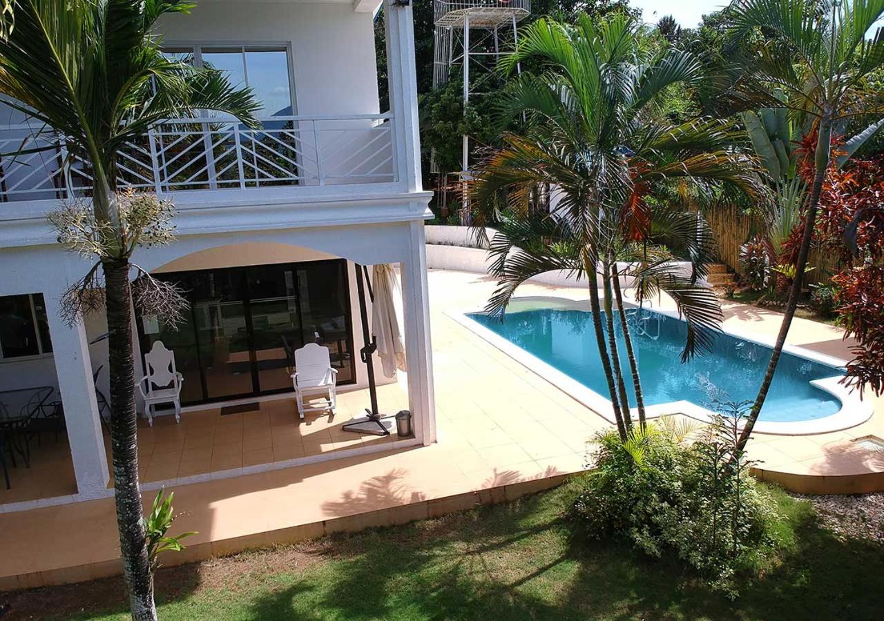 Villa Tropical Garden with Pool view 2