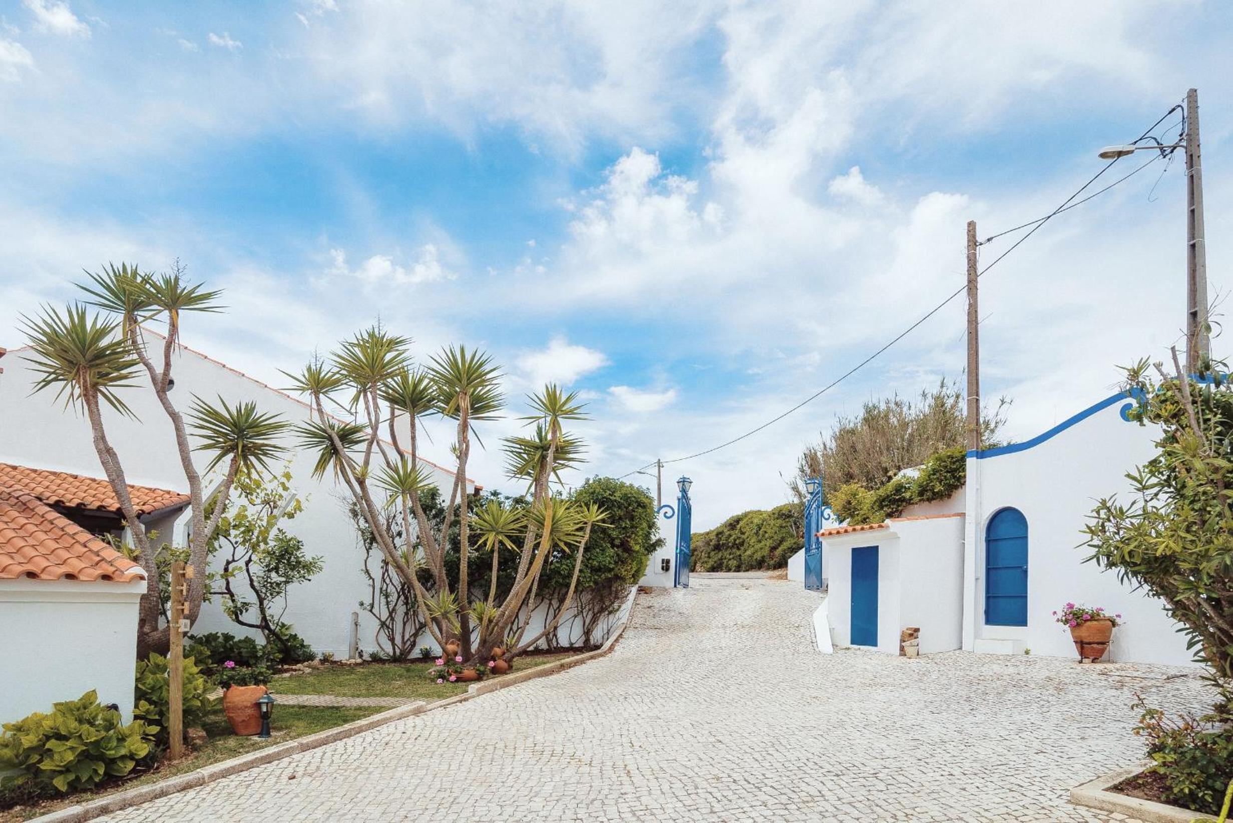Surf Vilas by Laneez Ericeira view 5